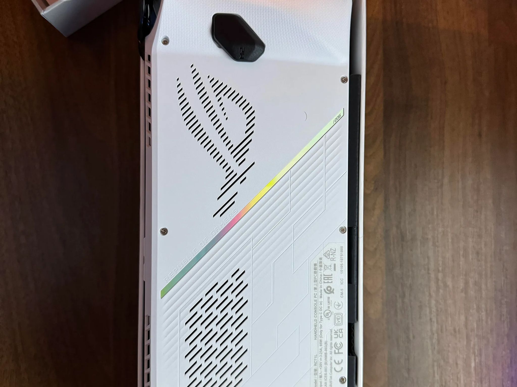 ASUS ROG Ally - AMD Z1 Extreme Processor - 512GB - White