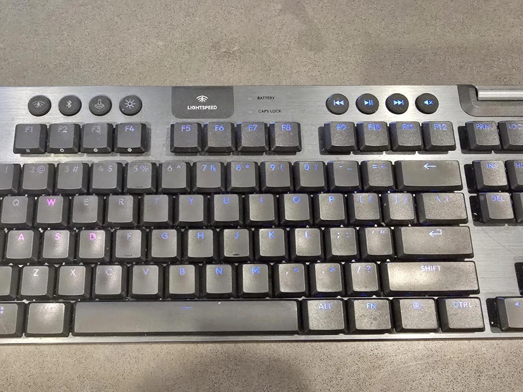 Logitech G915 x Lightspeed TKL Linear Keyboard