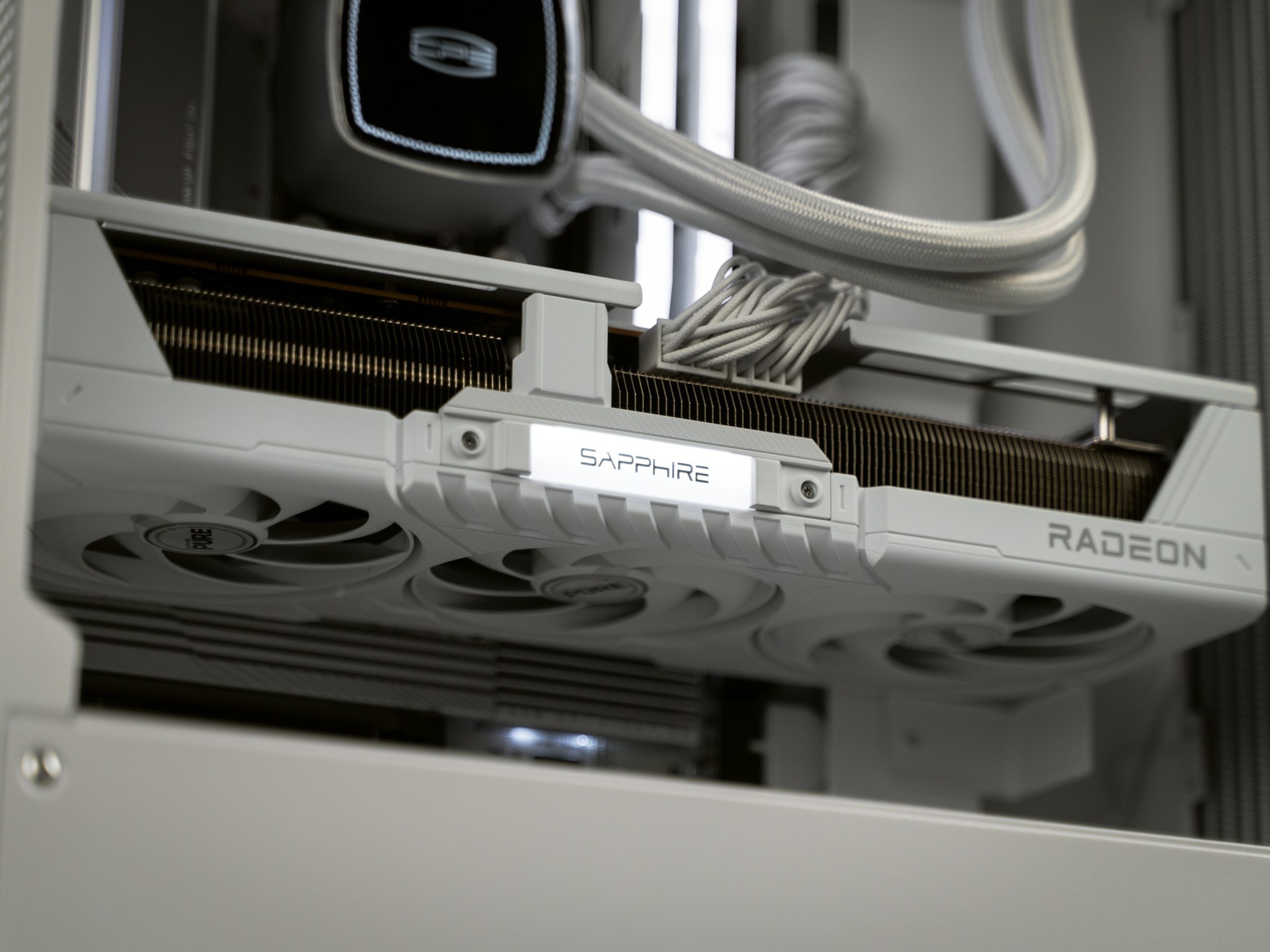 “Fractus.Astra ” RX 9070 Ryzen 7 9700X 32GB Windows 11 2TB Gaming PC Powerhouse