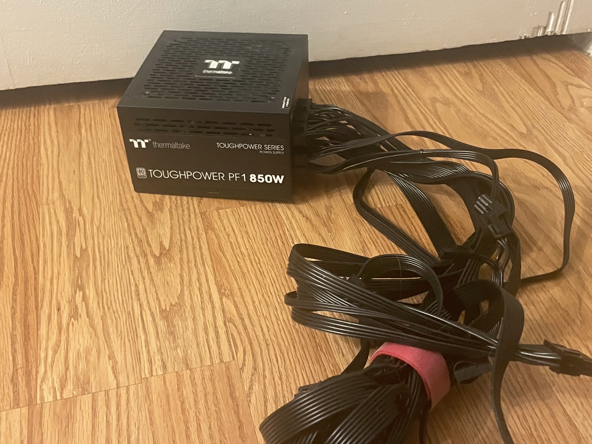 (HOUSE-CLEANING SALE) Thermaltake Toughpower PF1 850W Fully Modular Power Supply