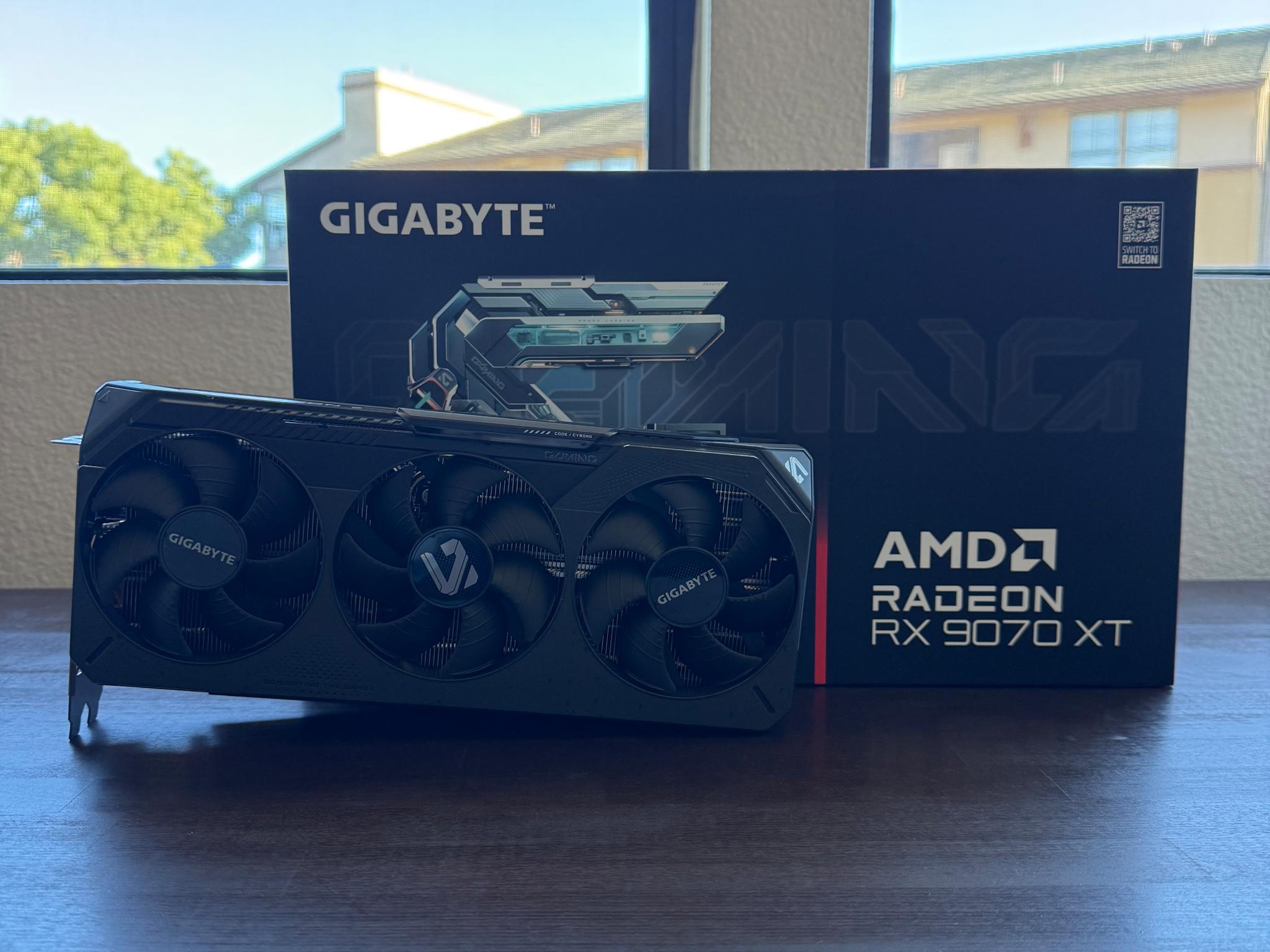 Gigabyte Gaming OC AMD Radeon RX 9070XT
