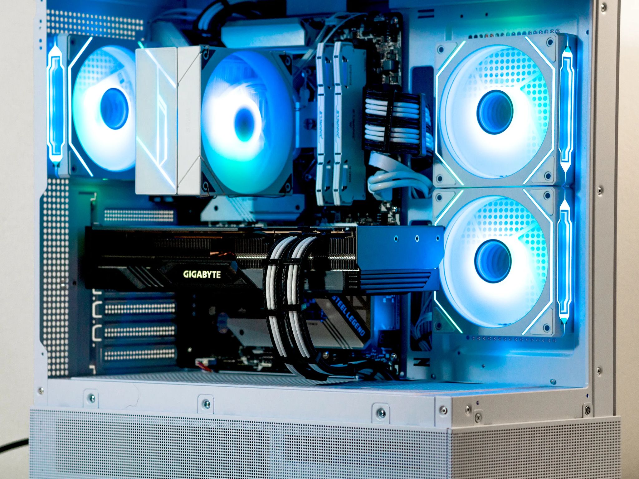 ❄️1440p/4K Gaming BEAST❄️ Radeon RX 7800XT| Ryzen 5 5600X| B550| 16GB| 1TB M.2| WiFi-Win 11| ARGB