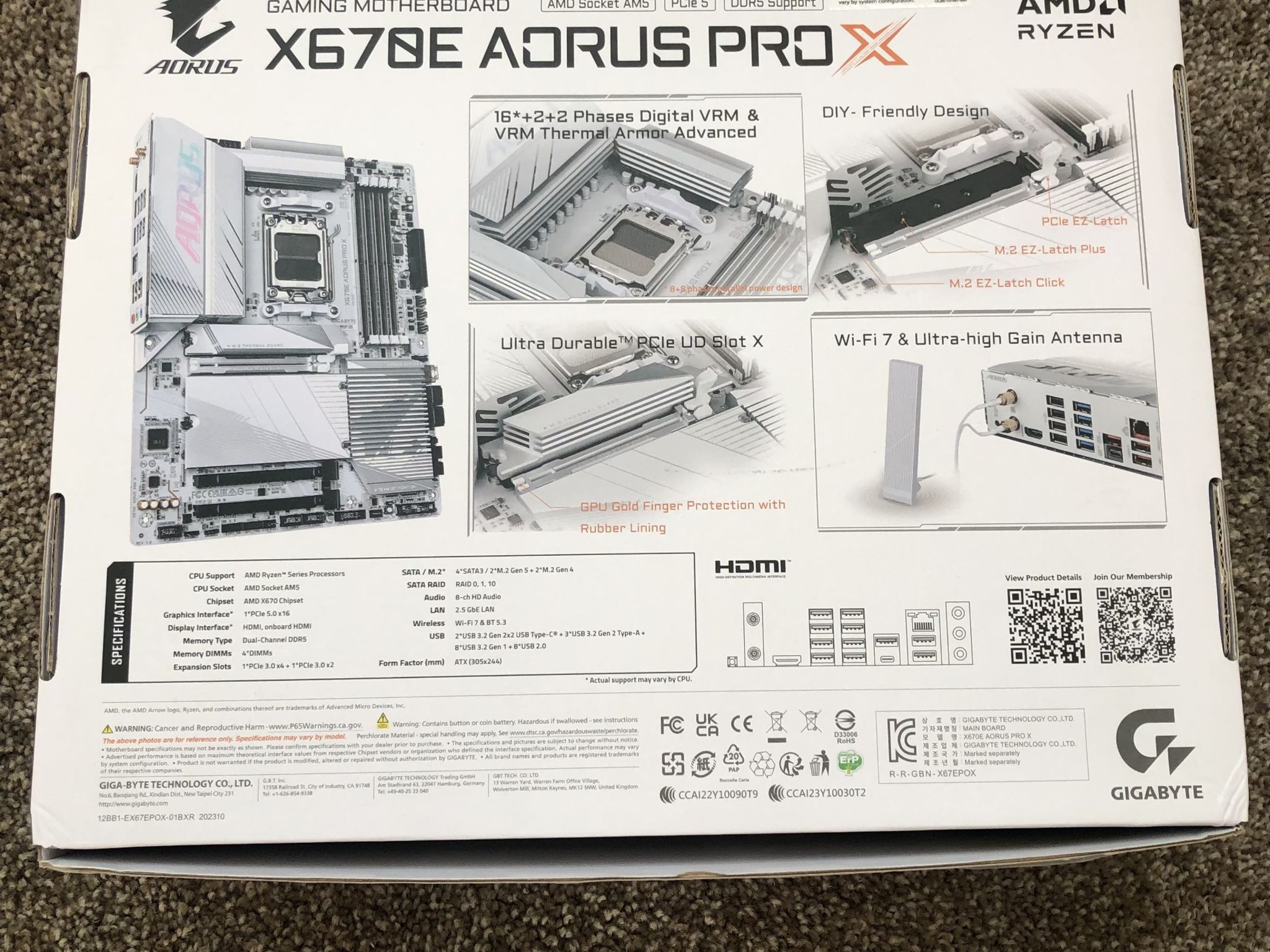 GIGABYTE X670E AORUS PRO X AM5 Motherboard/DDR5/Quad M.2/ PCIe 5.0/ USB 3.2 Gen2X2 Type-C/WiFi 7