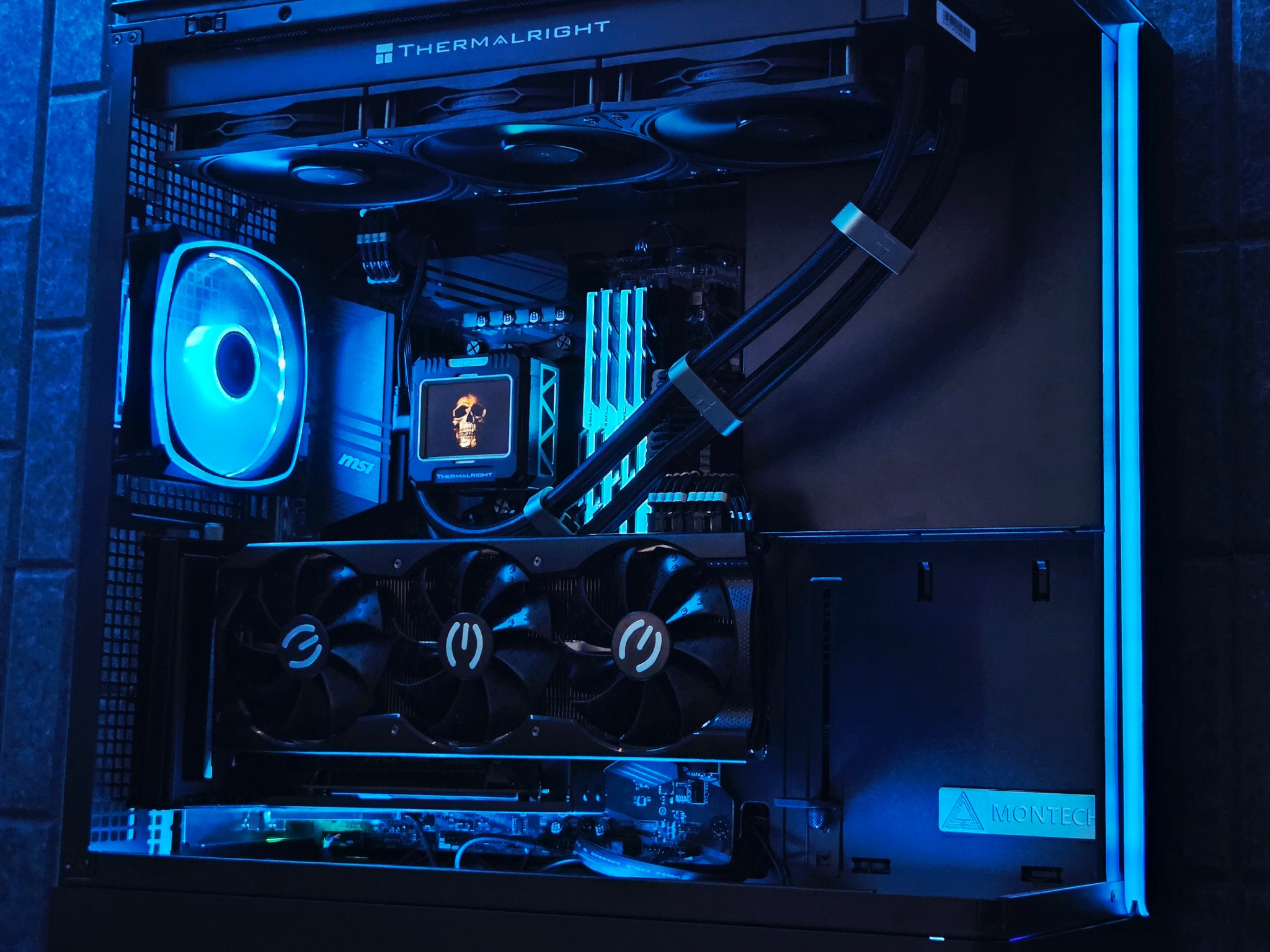 King Midas 👑| RTX 3080 | Ryzen 5600x | 32GB RAM | Custom Gold Parts