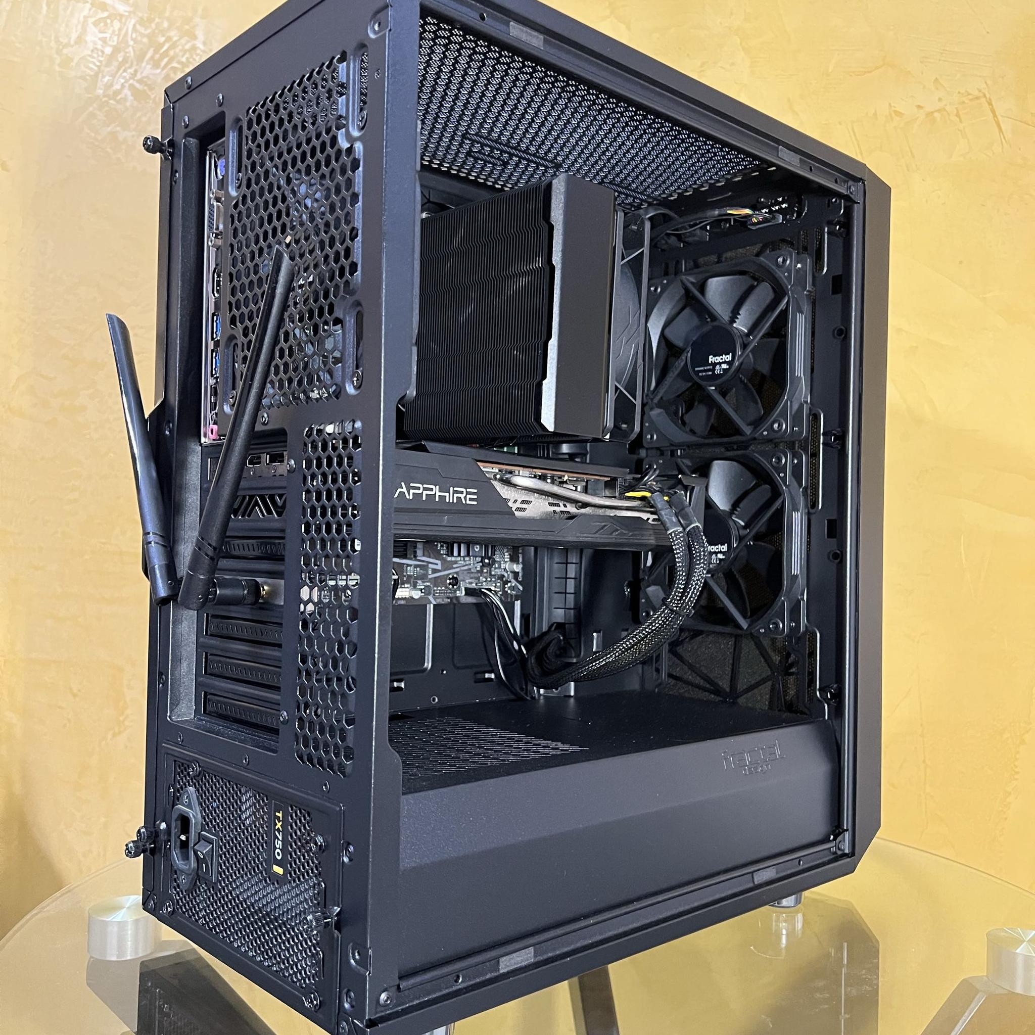 Intel 11400 / RX 5700XT / 1TB NVMe SSD / 16GB DDR4 RAM