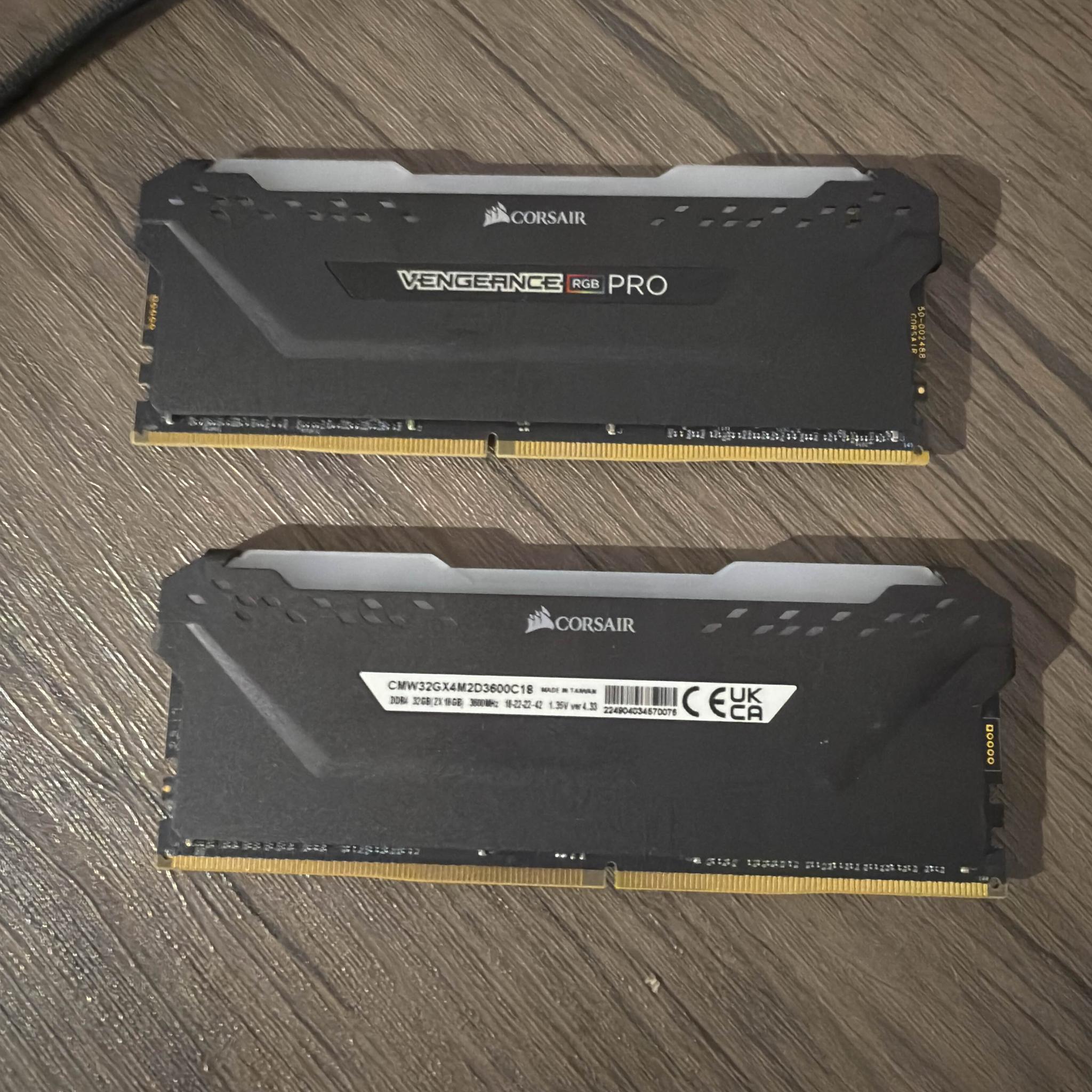 Corsair Vengeance RGB PRO 32GB (2x16) 3600