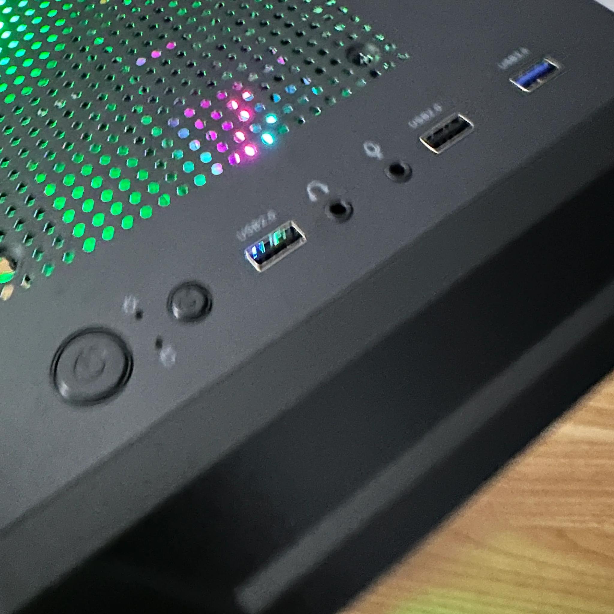 GTX 1070 8gb + Ryzen 2600 Custom Gaming PC. Easy to upgrade!!