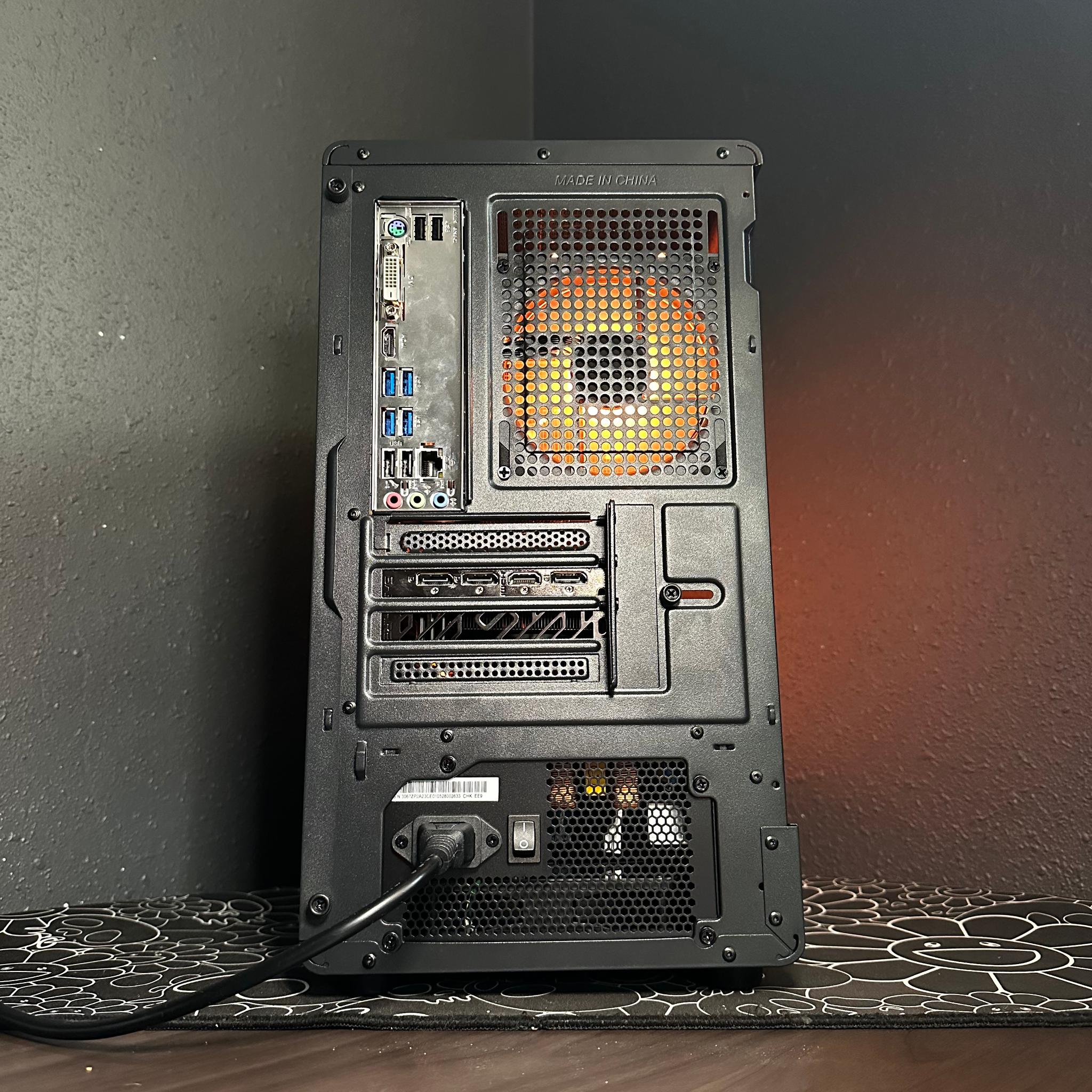 コンパクトゲーミングPC Ryzen5 3600 RX 6650 XT コンパクトゲーミング