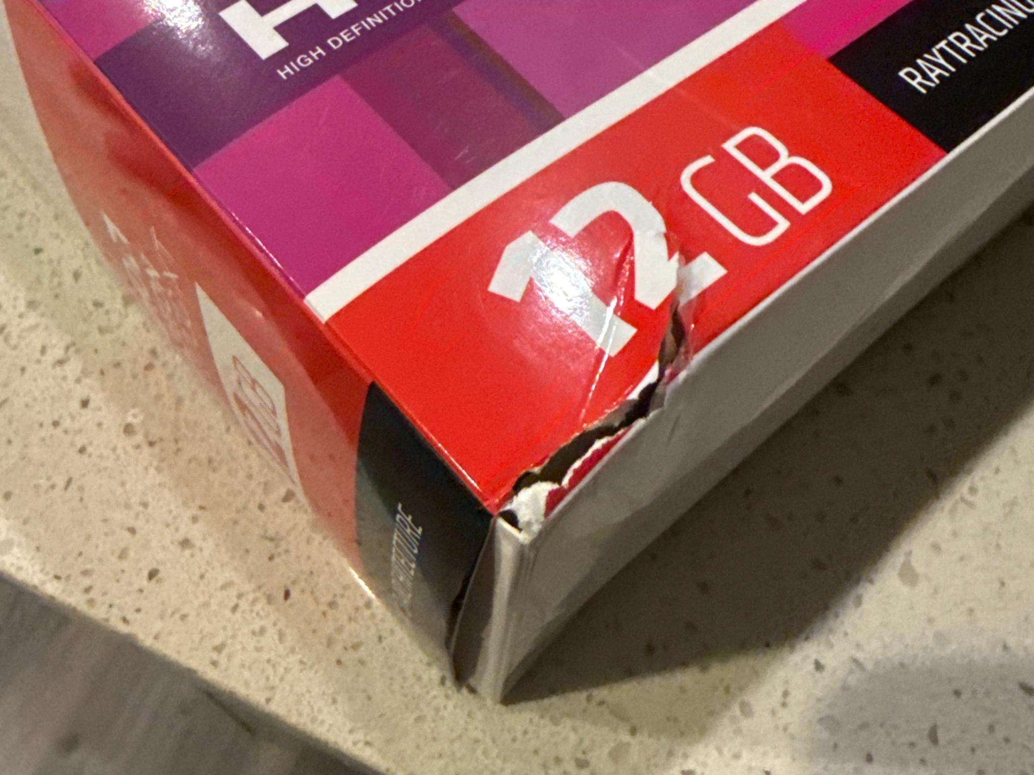 Radeon Rx Sapphire Pulse 7700XT 12gb VRAM