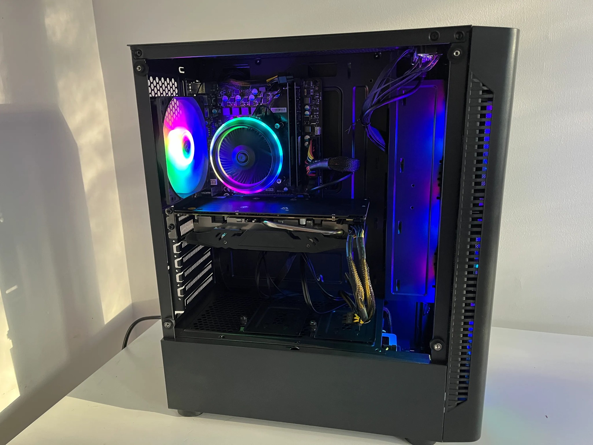 RX 580 / Intel I5 | WIFI | 16GB Ram | 1TB HDD + SSD | Windows 11 Activated