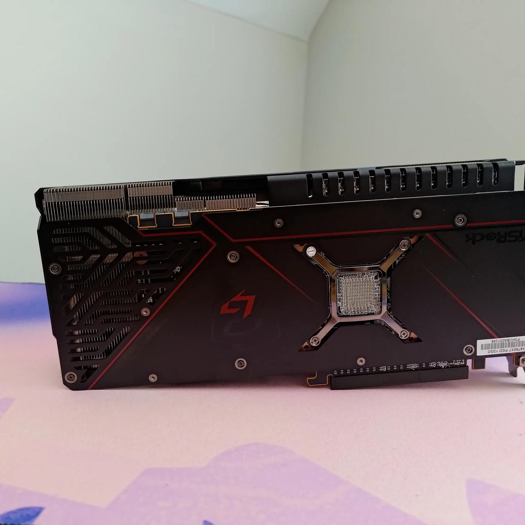 ASRock Phantom Gaming RX 6700XT