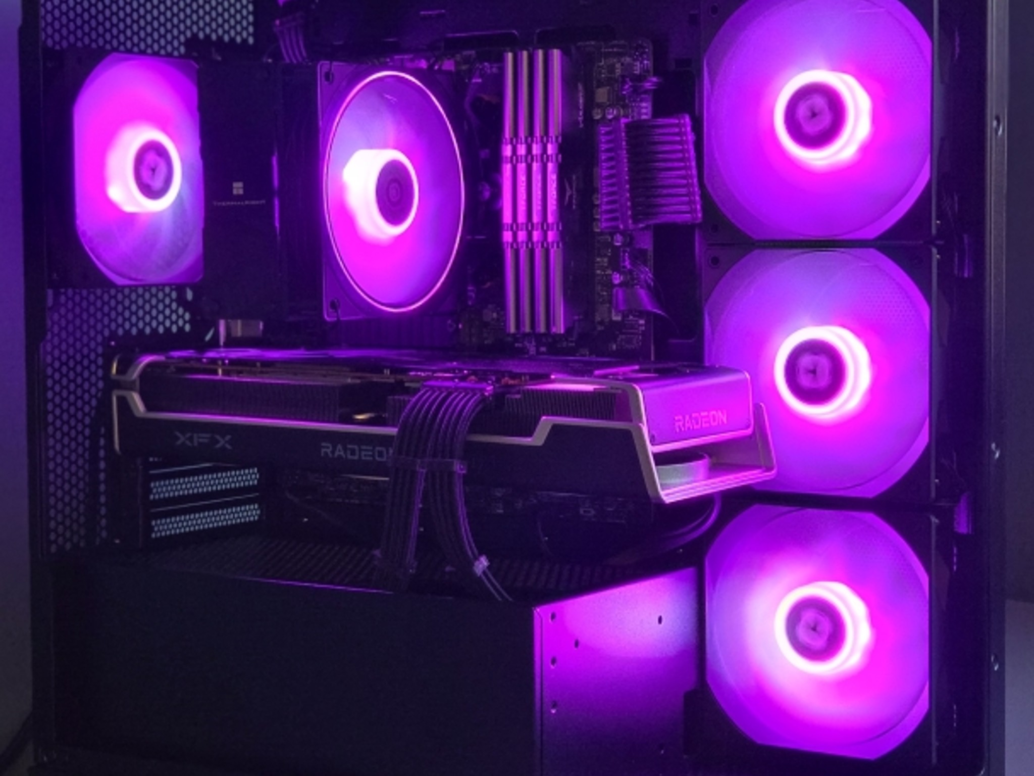 Black Friday! 1080p/1440p modular gaming PC! 5700X | RX 6750XT | 1TB SSD | 32GB DDR4 RAM | Win11 Pro