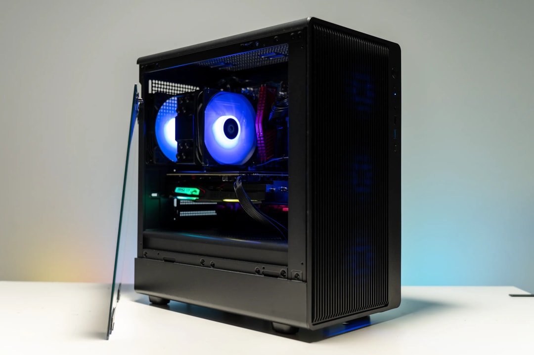 自作PC Core i3-9100F GTX1650 16GB Win10 Intel i3 9100F / GTX1650