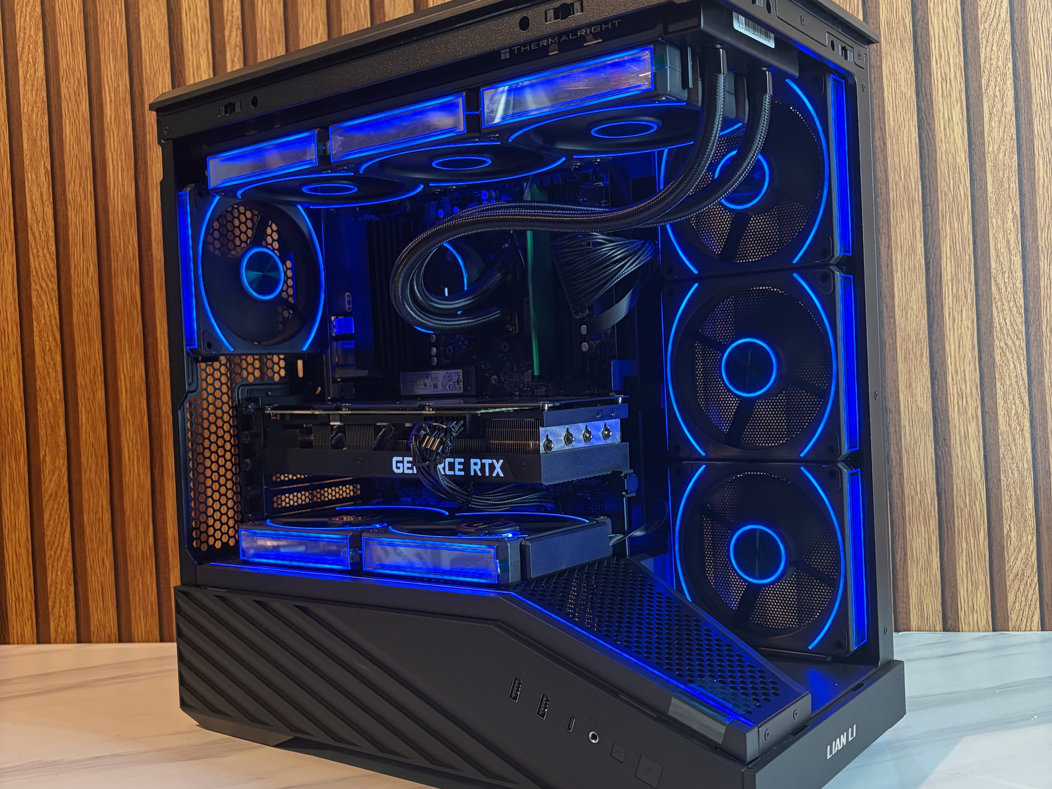 RTX 3090 24GB | RYZEN  7 7800X3D | 16GB DDR5 | 1TB NVME | 360MM AIO | 850W