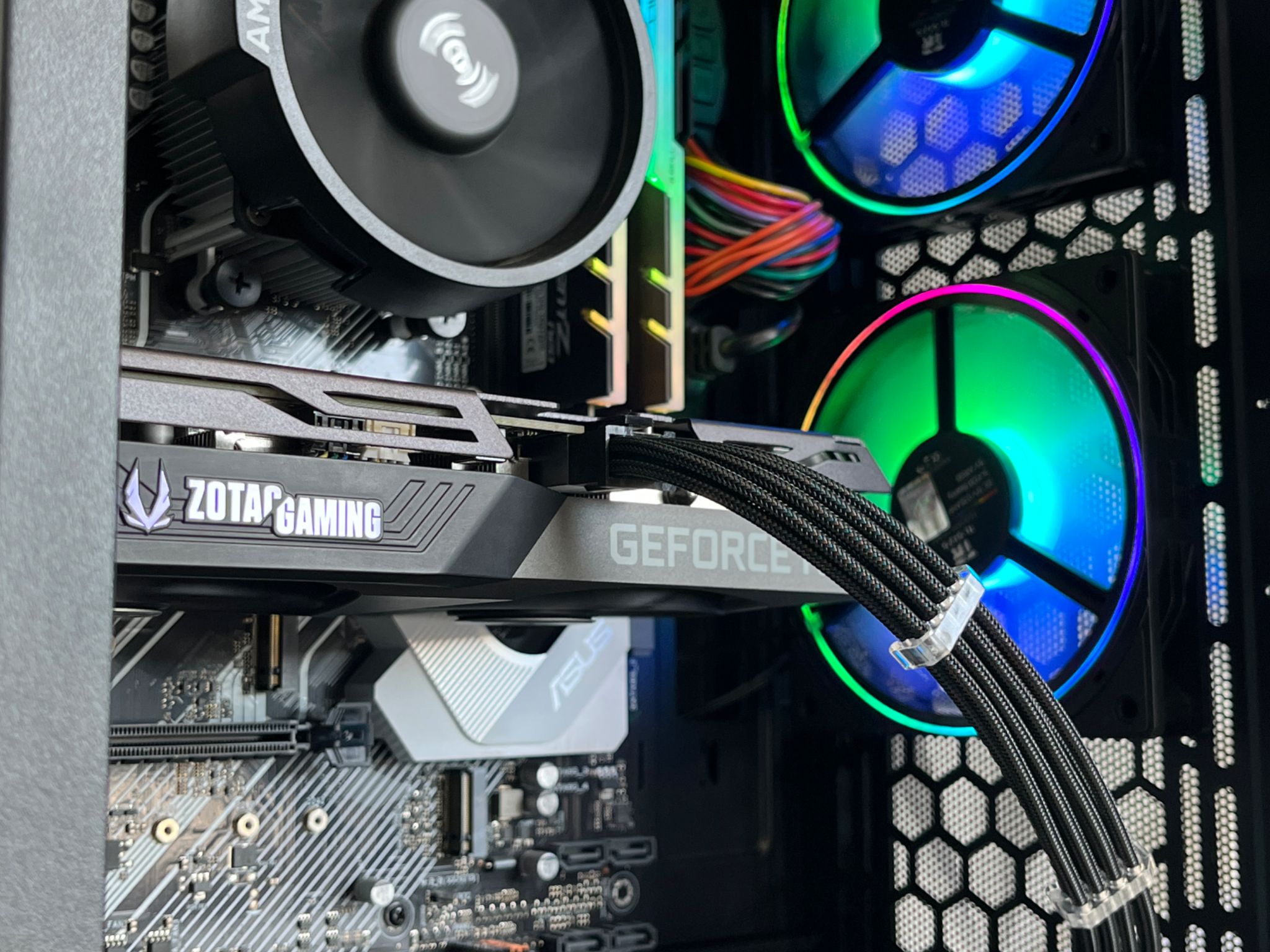 RTX 3060 Ti 8GB, Ryzen 5 3600X, 16GB RAM | Black RGB Gaming