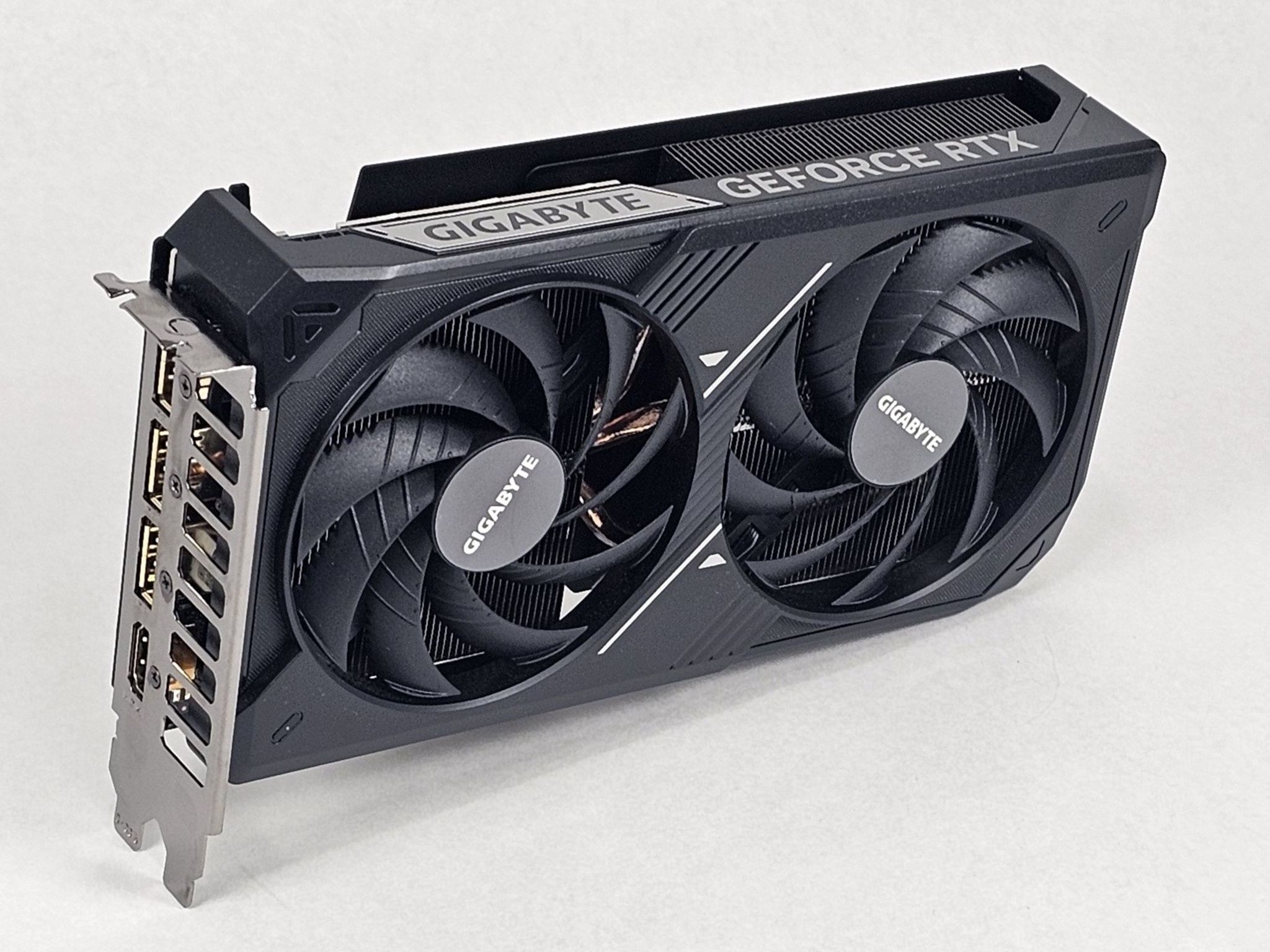 RTX 5060 Ti Gigabyte WINDFORCE OC 16GB