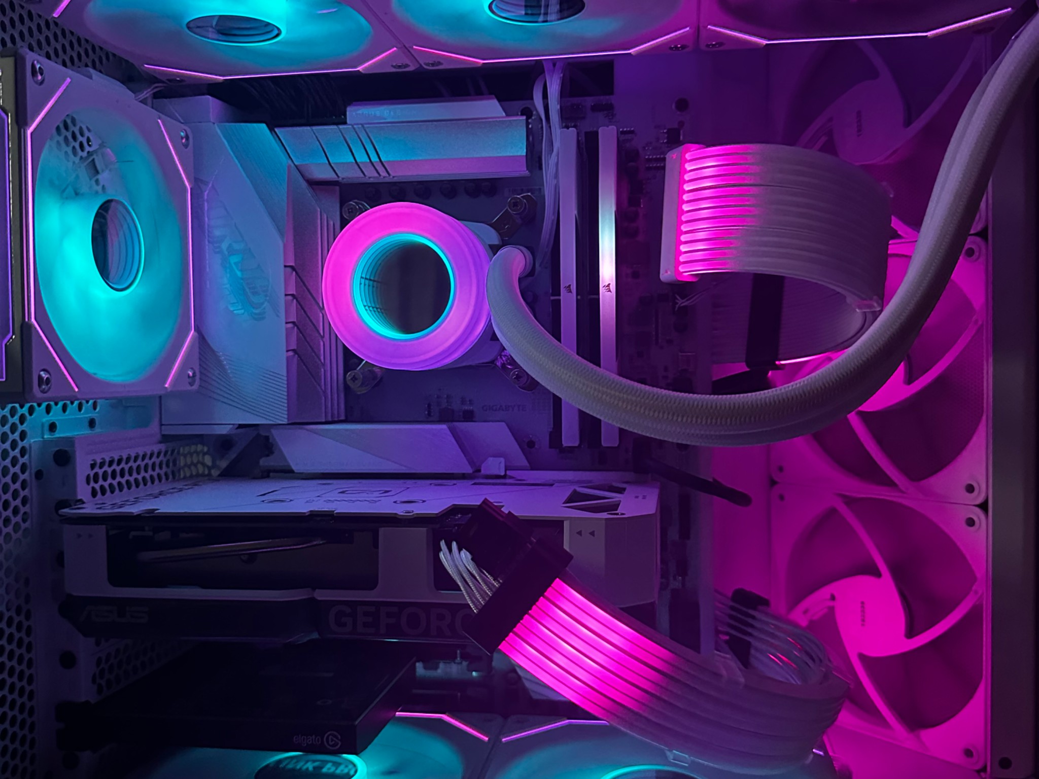 ALL WHITE GAMING PC | Intel 14700k | RTX 4060 | 32GB RAM | 2TB