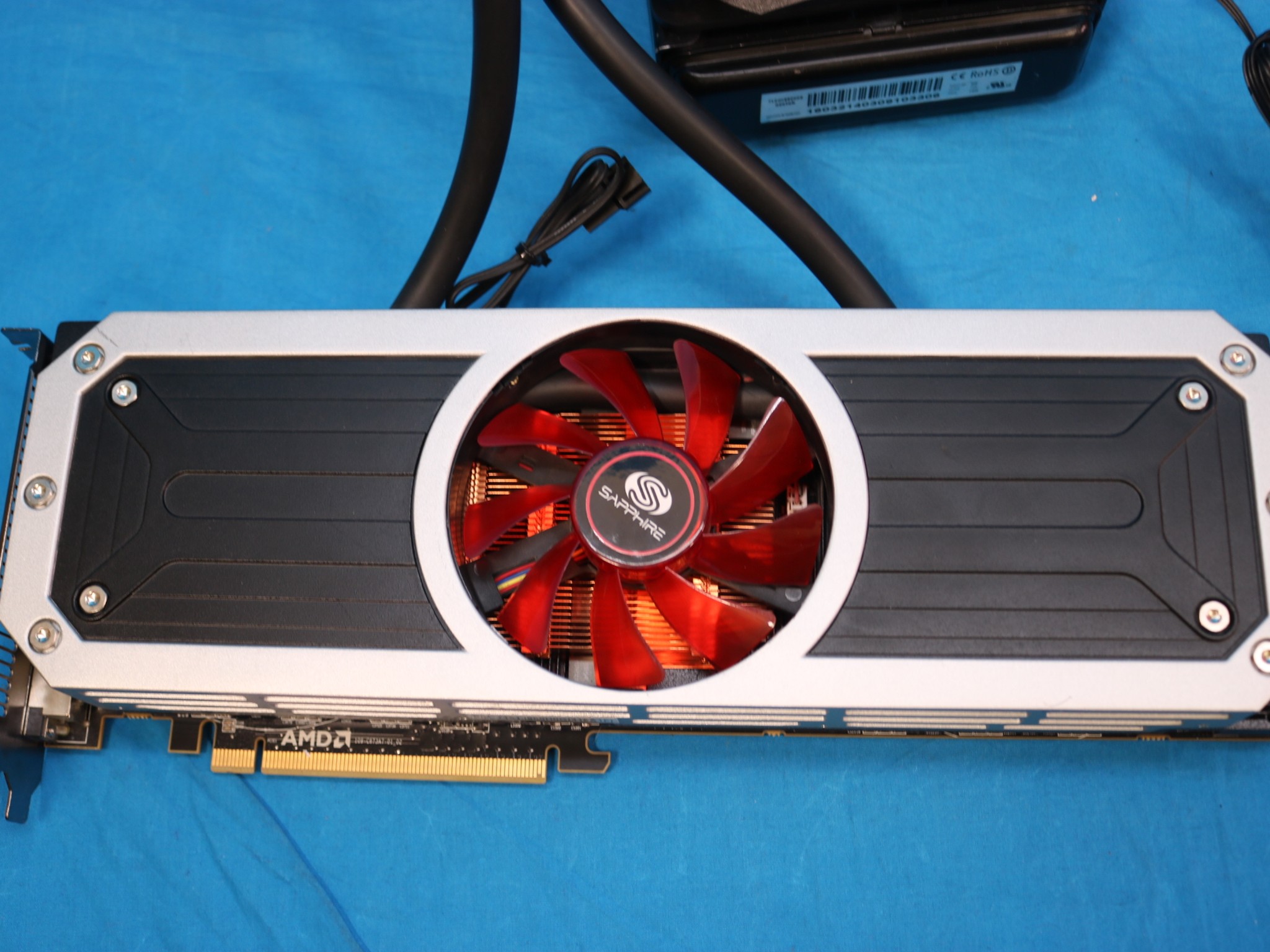 Sapphire AMD Radeon R9 295X2 8GB GDDR5 PCIe 3.0 x16 Desktop GPU - 4084642757