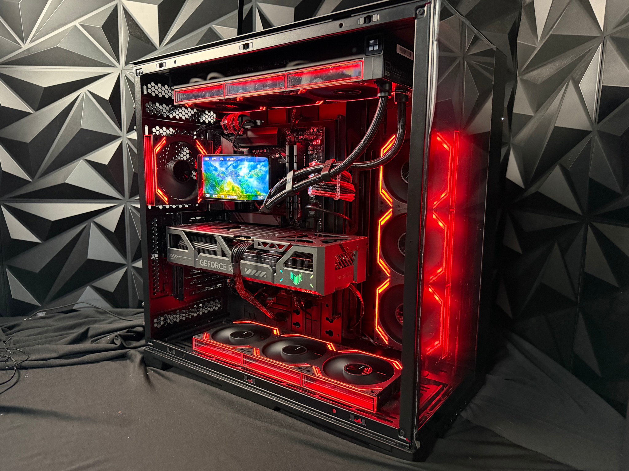 🔥🟥 REDLINE APEX 🟥🔥 Ryzen 9 9950X| RTX 5080| 64 GB DDR5| 6 TB NVMe| 1250W PSU