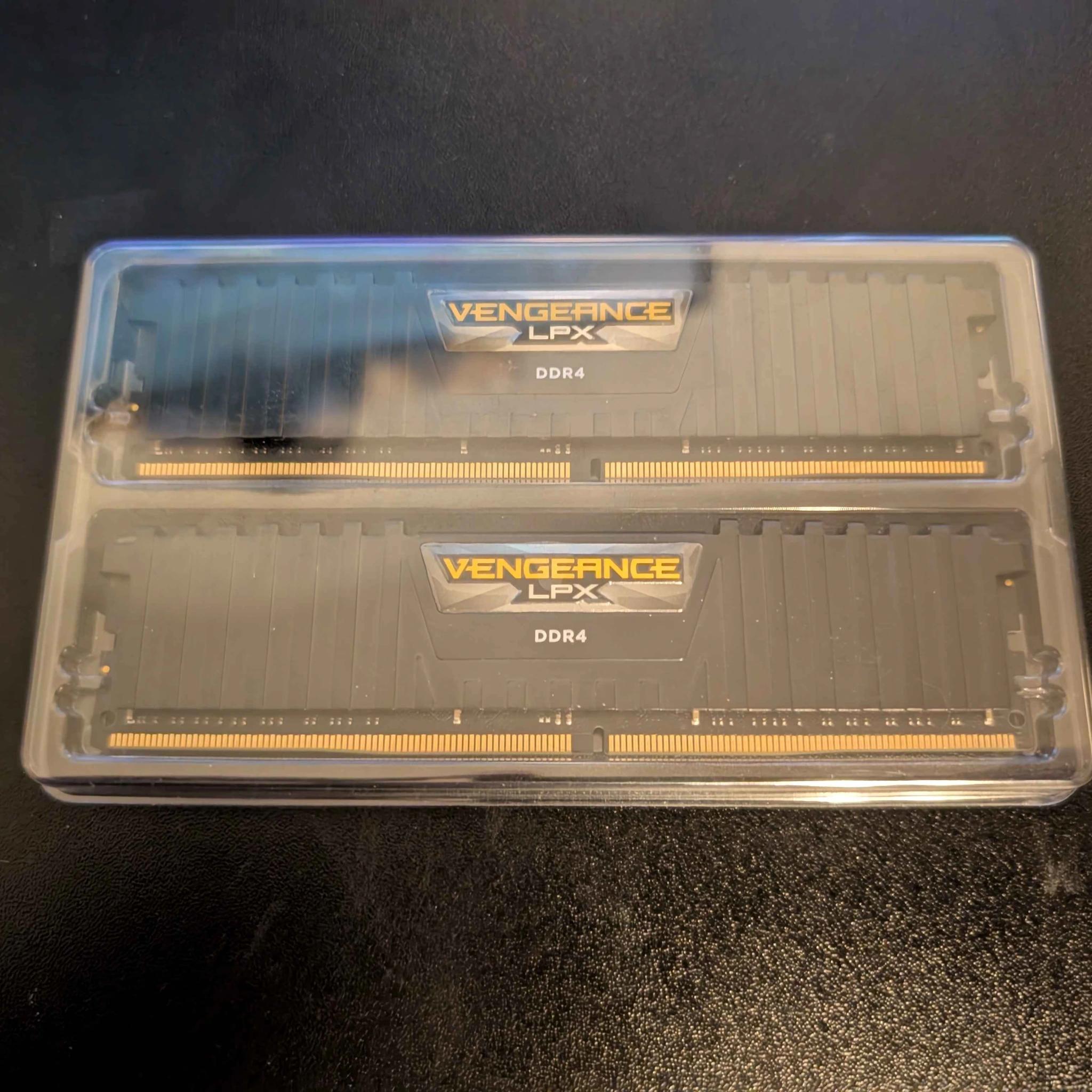 AMD Ryzen 5 5600x, ASUS PRIME B550-PLUS, 32GB DDR4 3600 CL18