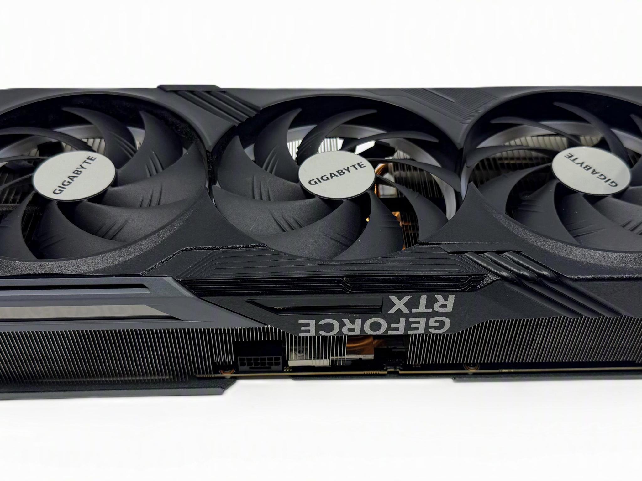 NVIDIA GeForce RTX 4090 - Image 4