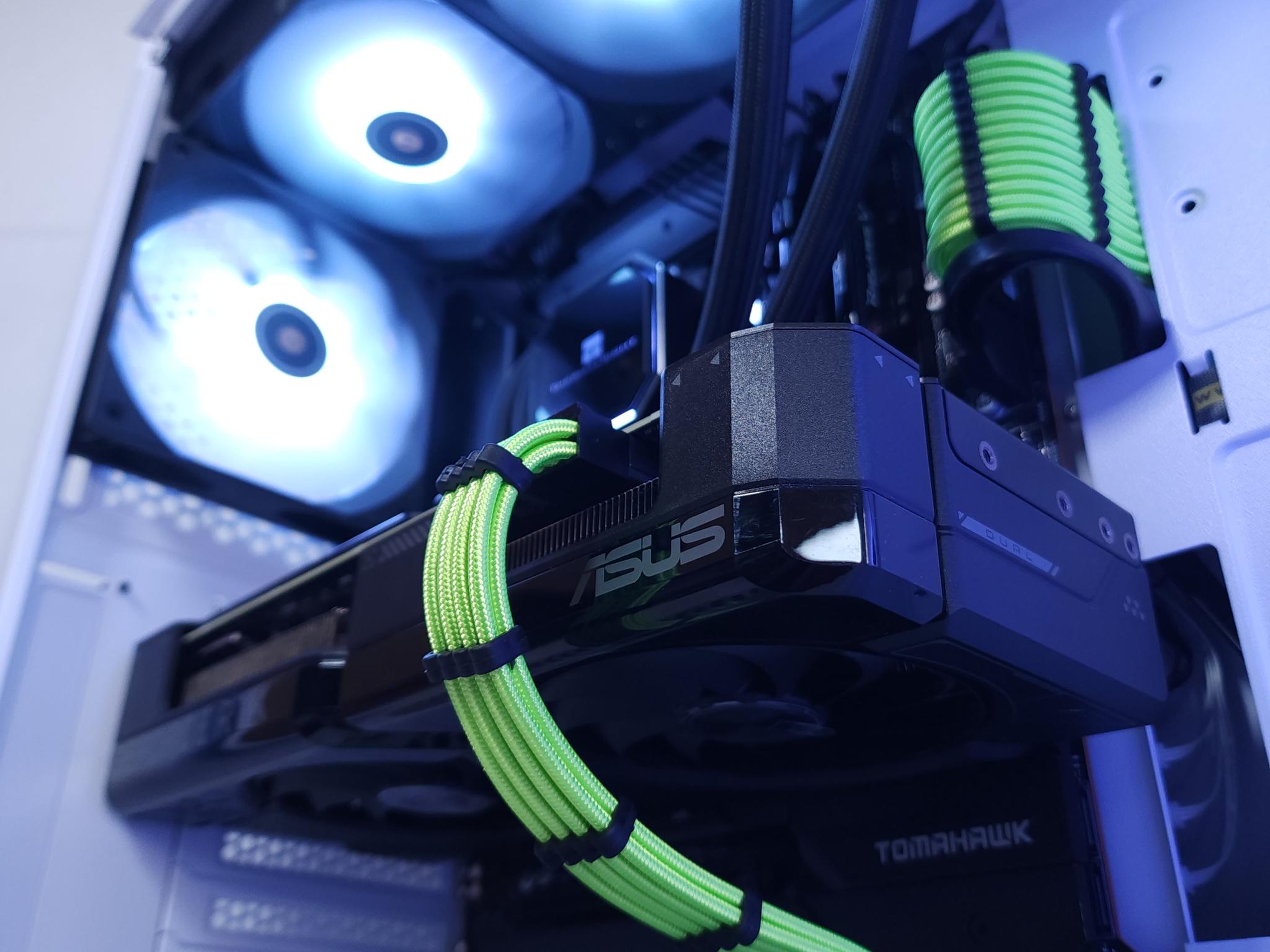 💚🤍RTX 4070 | Core i5 12600K | 32GB 3200MHz | 1TB NVMe SSD