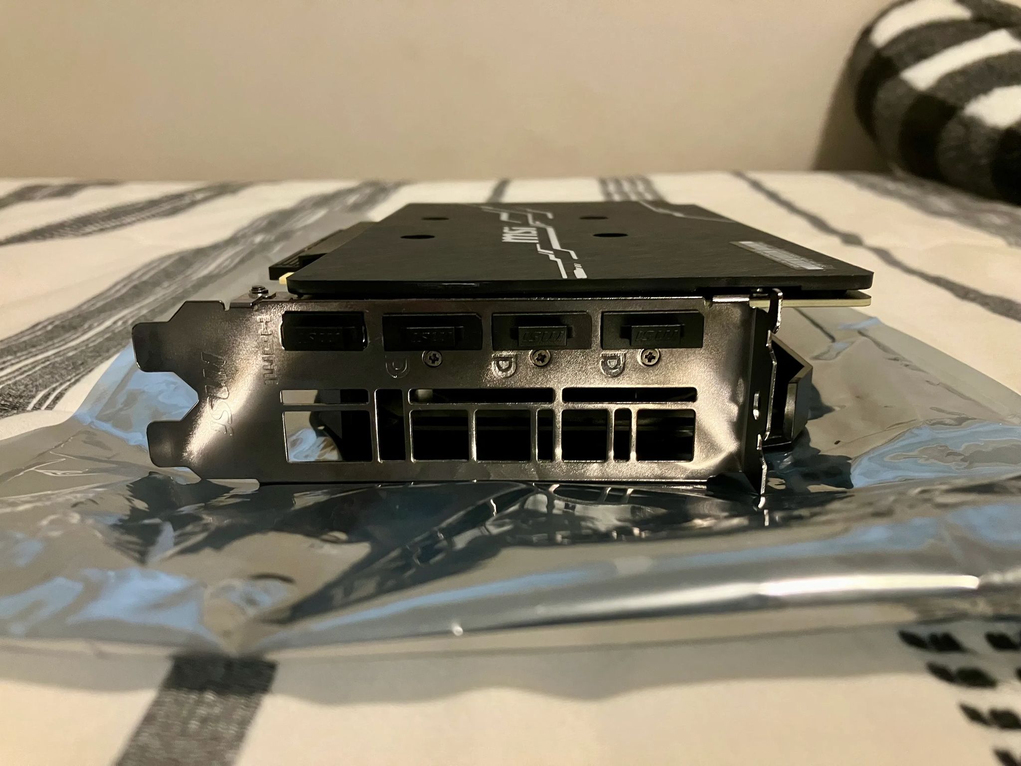 5500xt 8GB FROM MSI - PRICE NEGOTIABLE