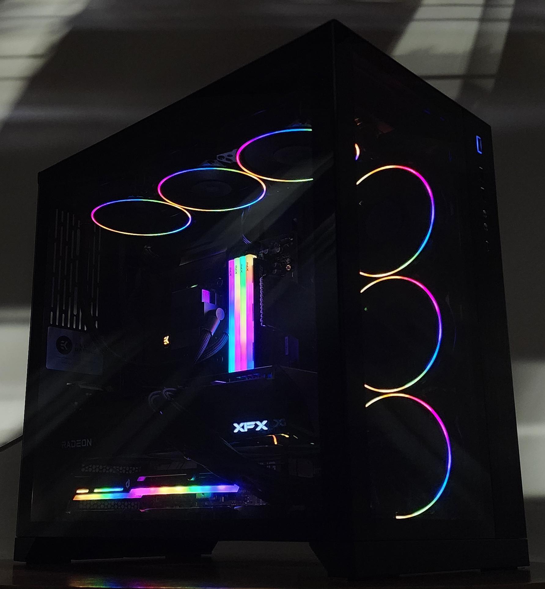 Gaming PC Ryzen 9 9900X 64GB RAM 4TB SSD RX 9070 XT 16GB Windows 11 Computer