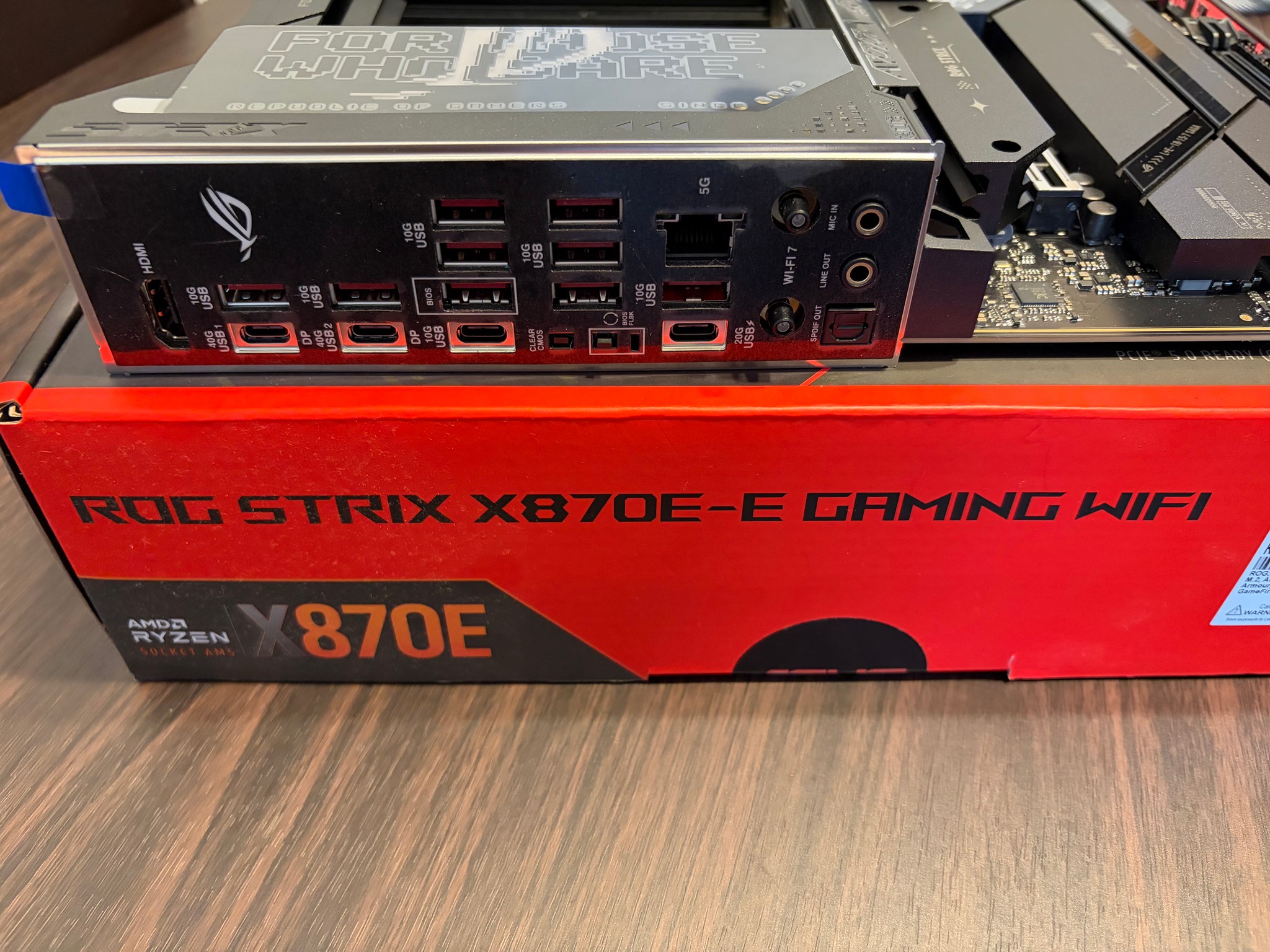 AMD 9800X3D + ROG Strix X870E-E Gaming WiFi + 64GB DDR5 RAM 6000mhz