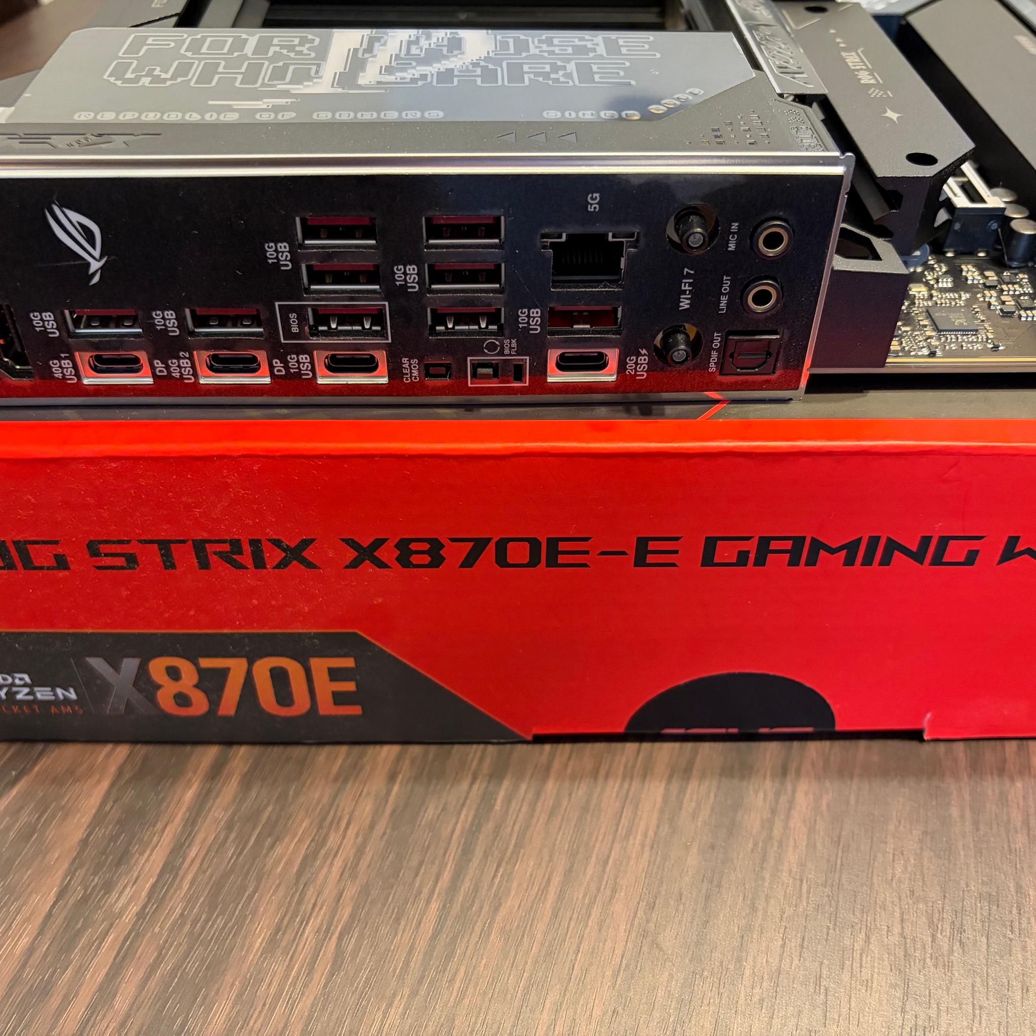 AMD 9800X3D + ROG Strix X870E-E Gaming WiFi + 64GB DDR5 RAM 6000mhz