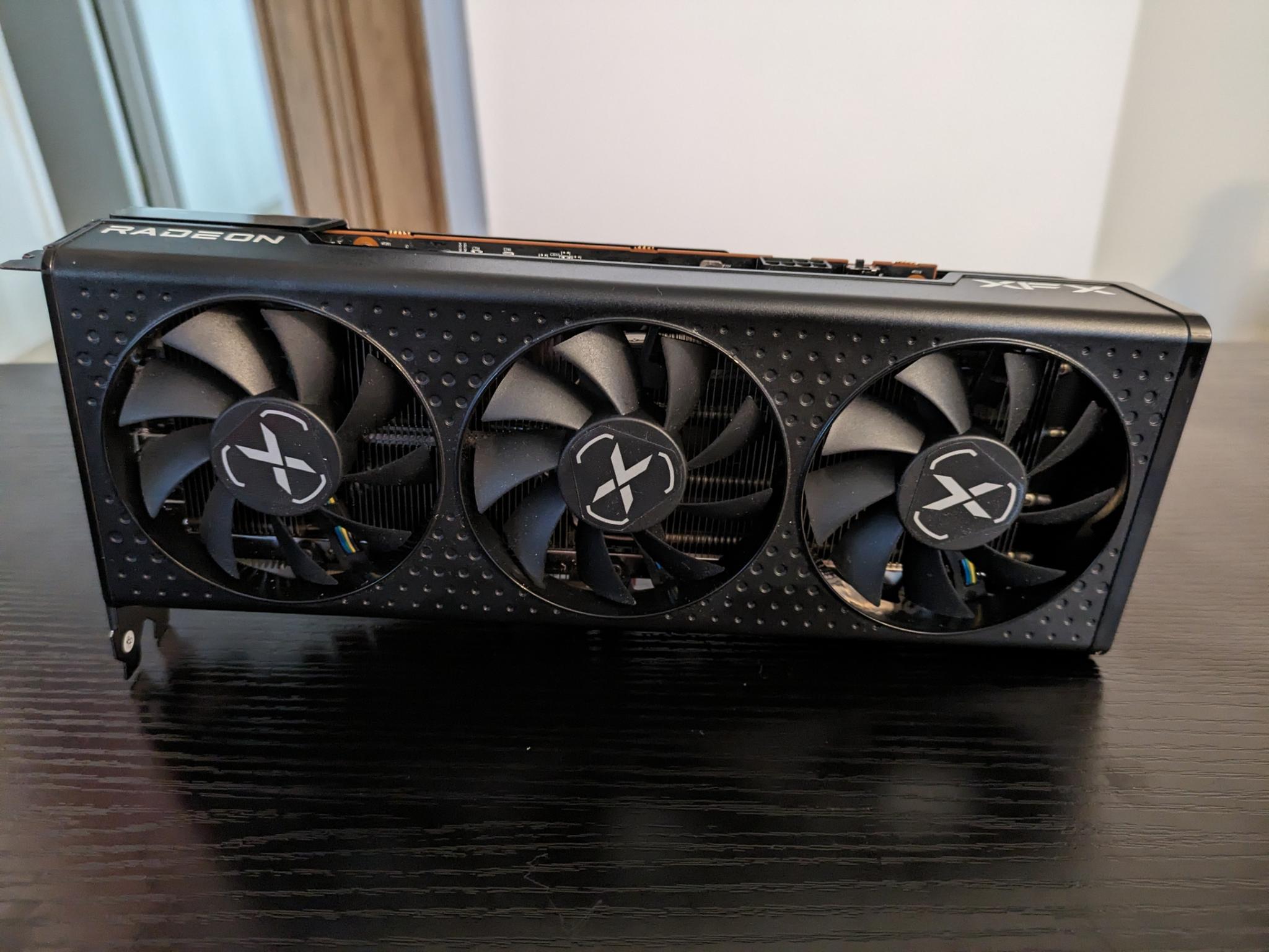 XFX Speedster QICK 308 Black Radeon RX 7600