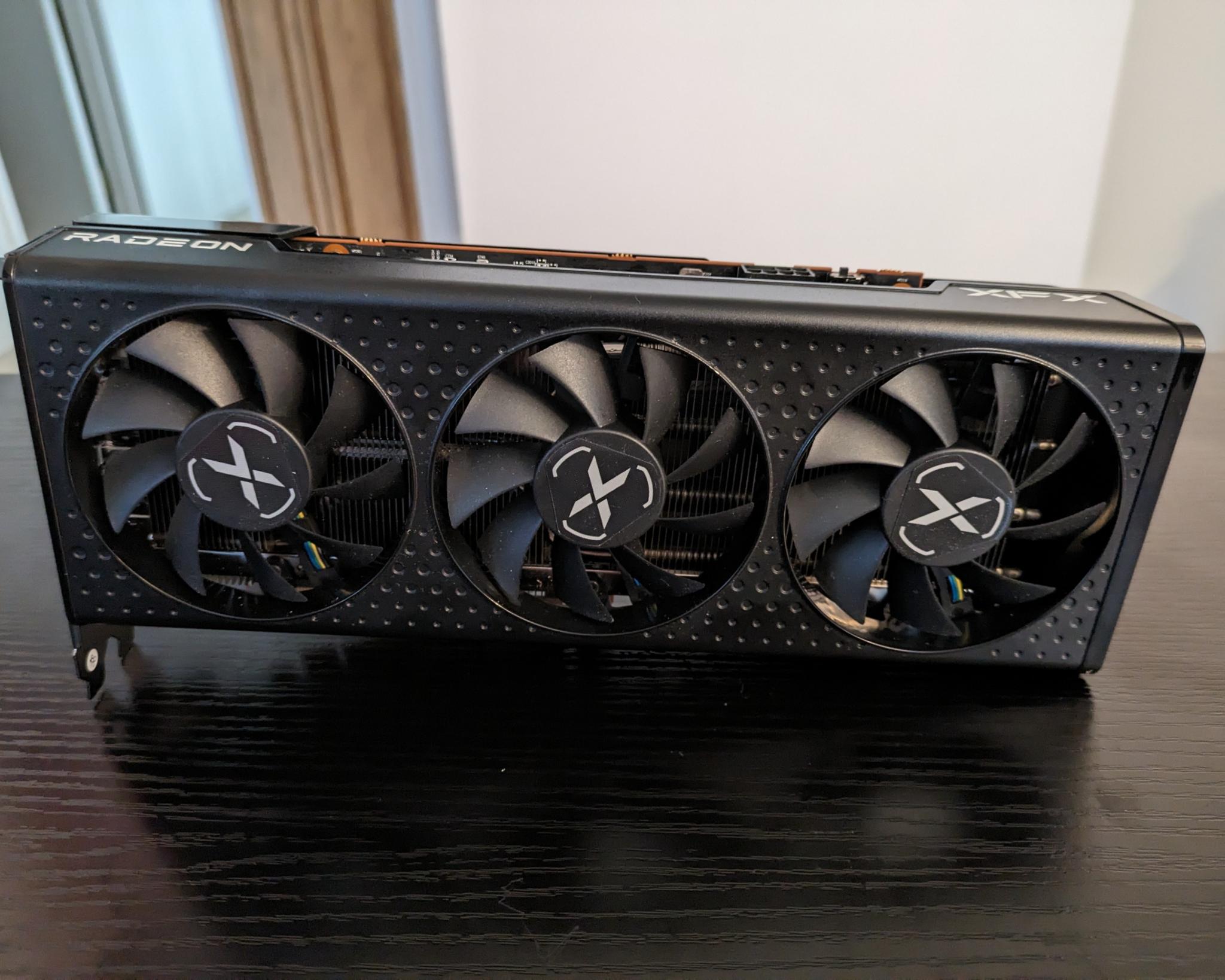 XFX Speedster QICK 308 Black Radeon RX 7600