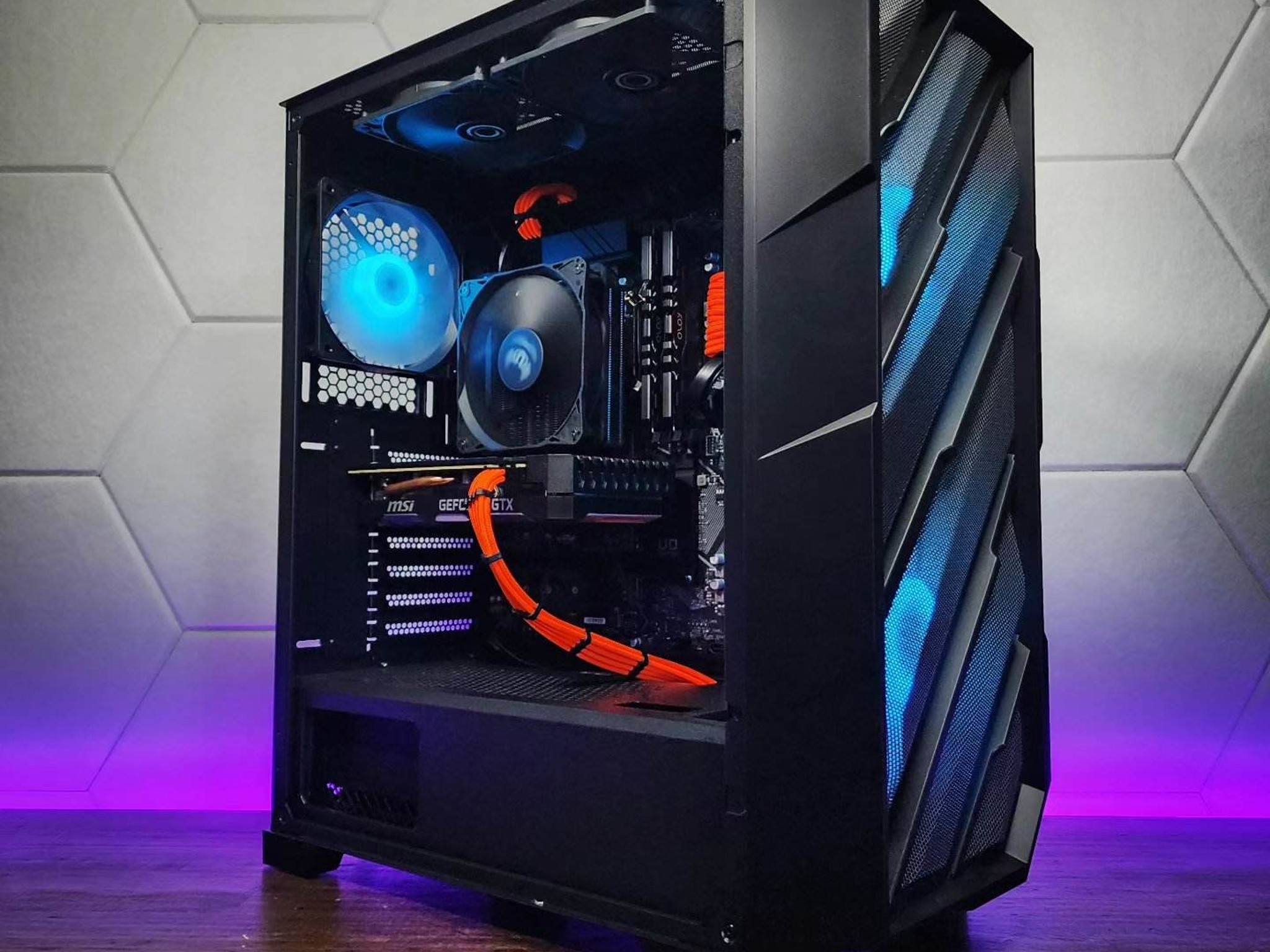 💙🧡💙 MSI GTX 1660 Ti // Intel Core i5 10500 // OLOy 16GB 3200MHz // Crucial P3 500GB NVMe Gen3