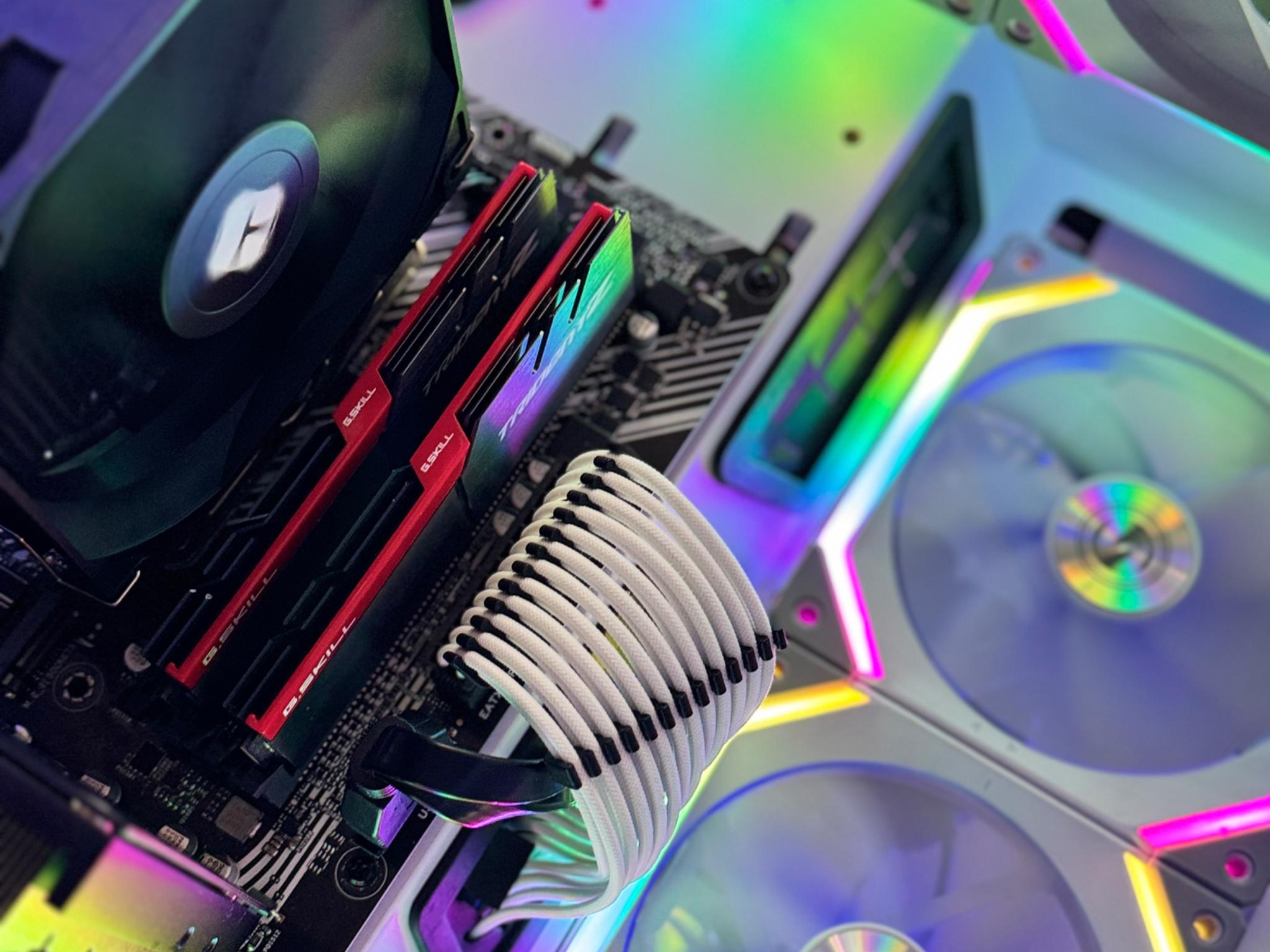 Ryzen 5600x/ RTX 3060ti/ 32gb DDR4 3600mhz/ 1TB SSD
