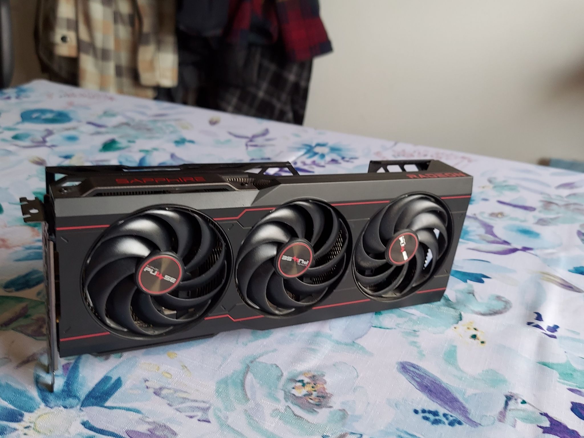 Sapphire PULSE Radeon RX 6800 16 GB