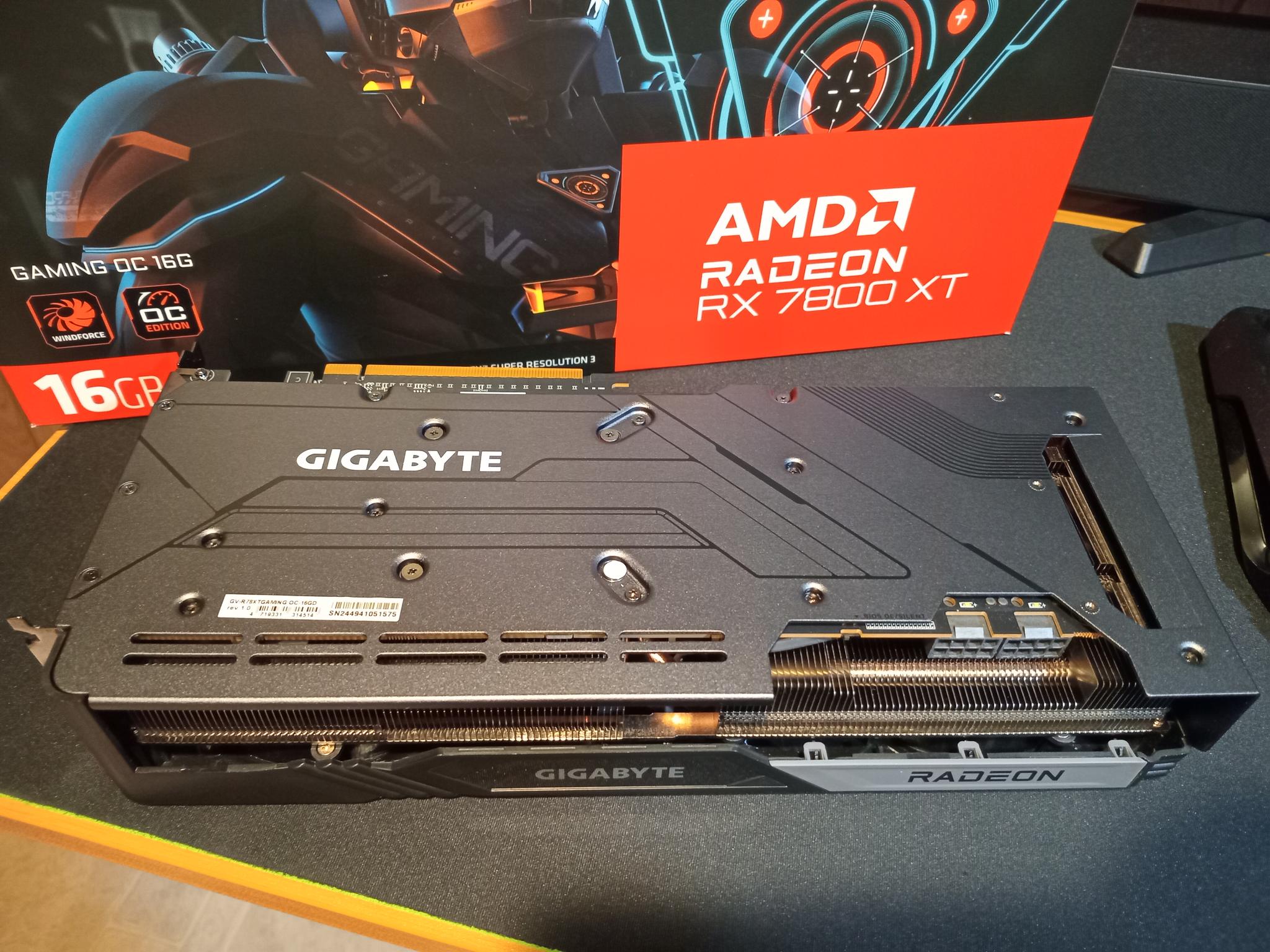 GIGABYTE Radeon RX 7800 XT GAMING OC 16G - Image 1