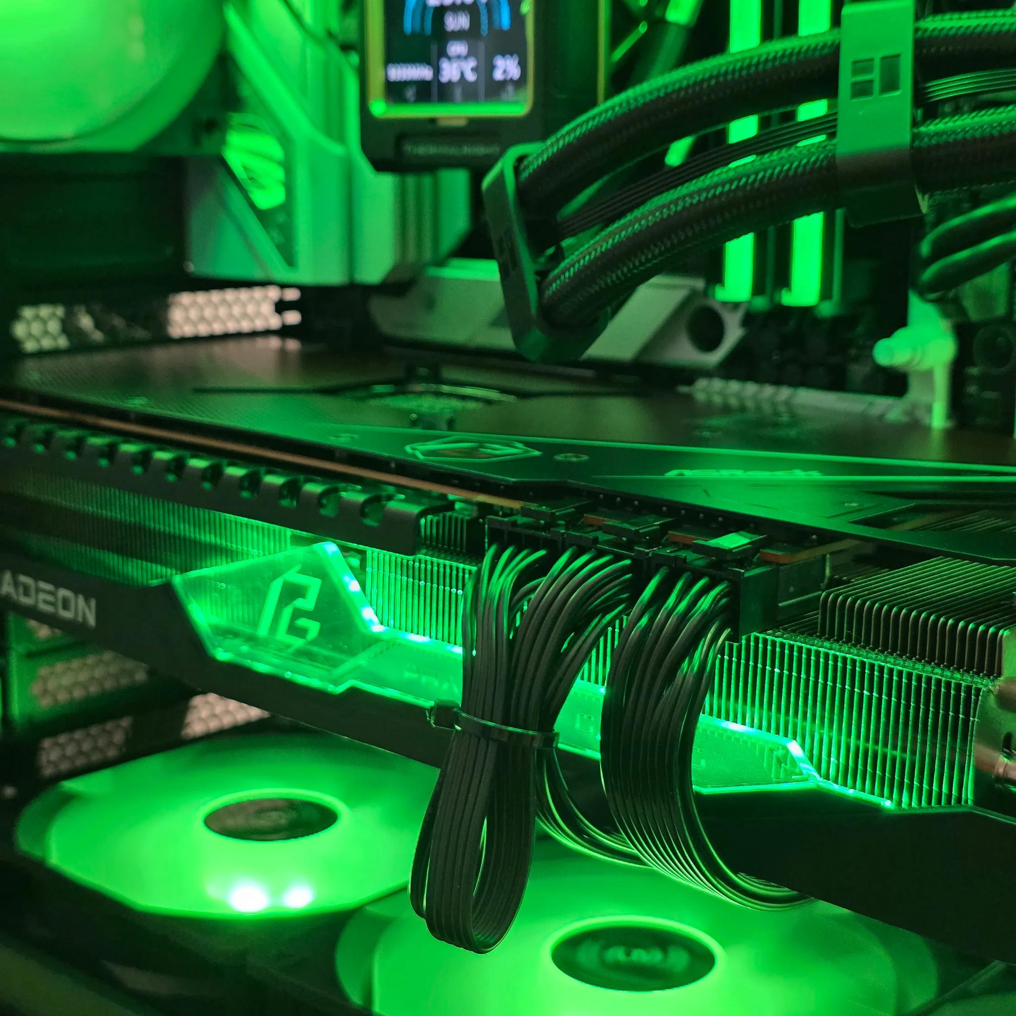 NEXUS XTX | RX 7900 XTX 24GB | RYZEN 7 7700X | 32GB DDR5-6000 | 2TB SSD | 360MM AIO | 850W PSU