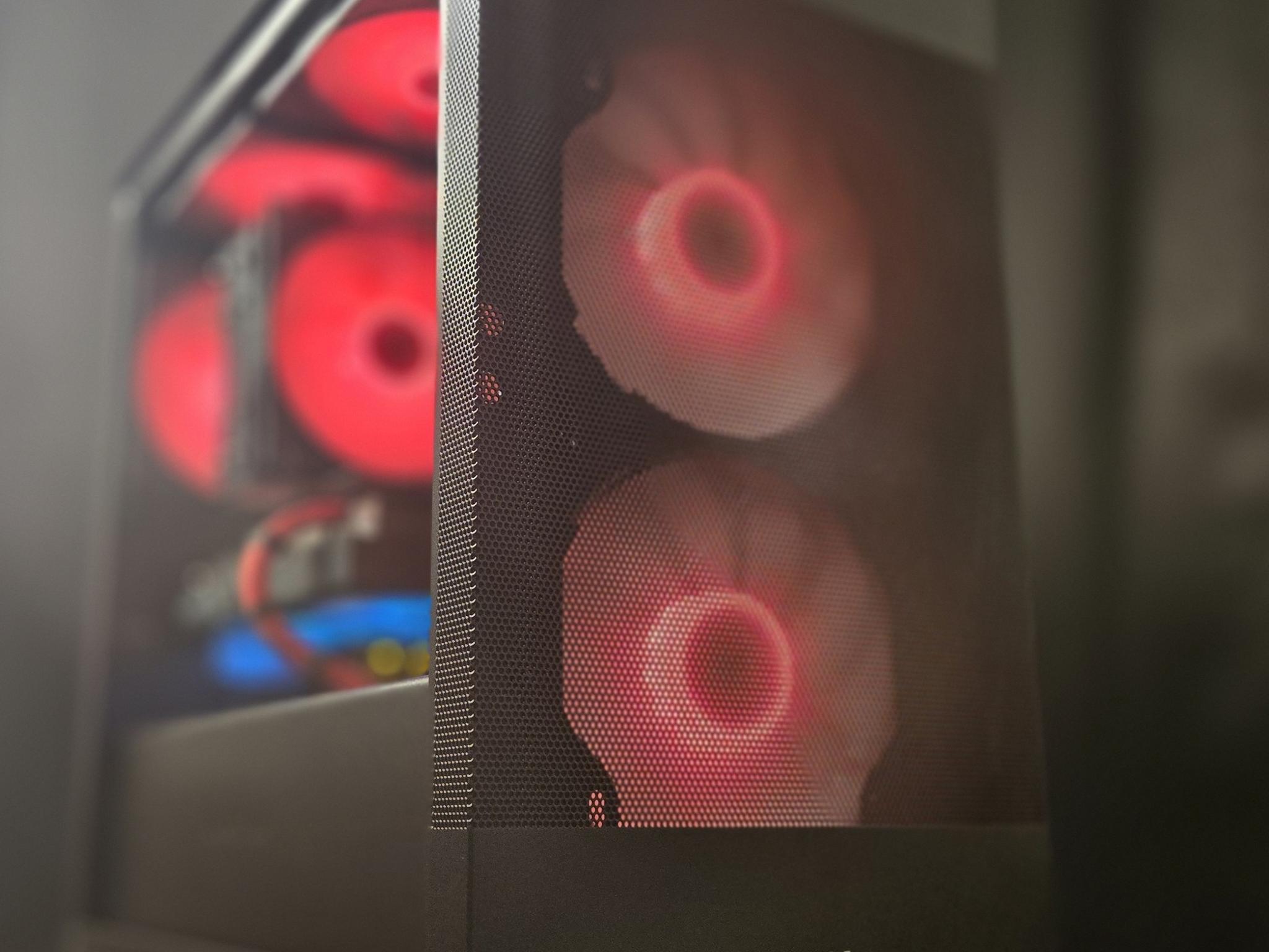 RX 6600 XT | Intel i5 11400 | 16gb DDR4 | 1tb Storage👏🏽