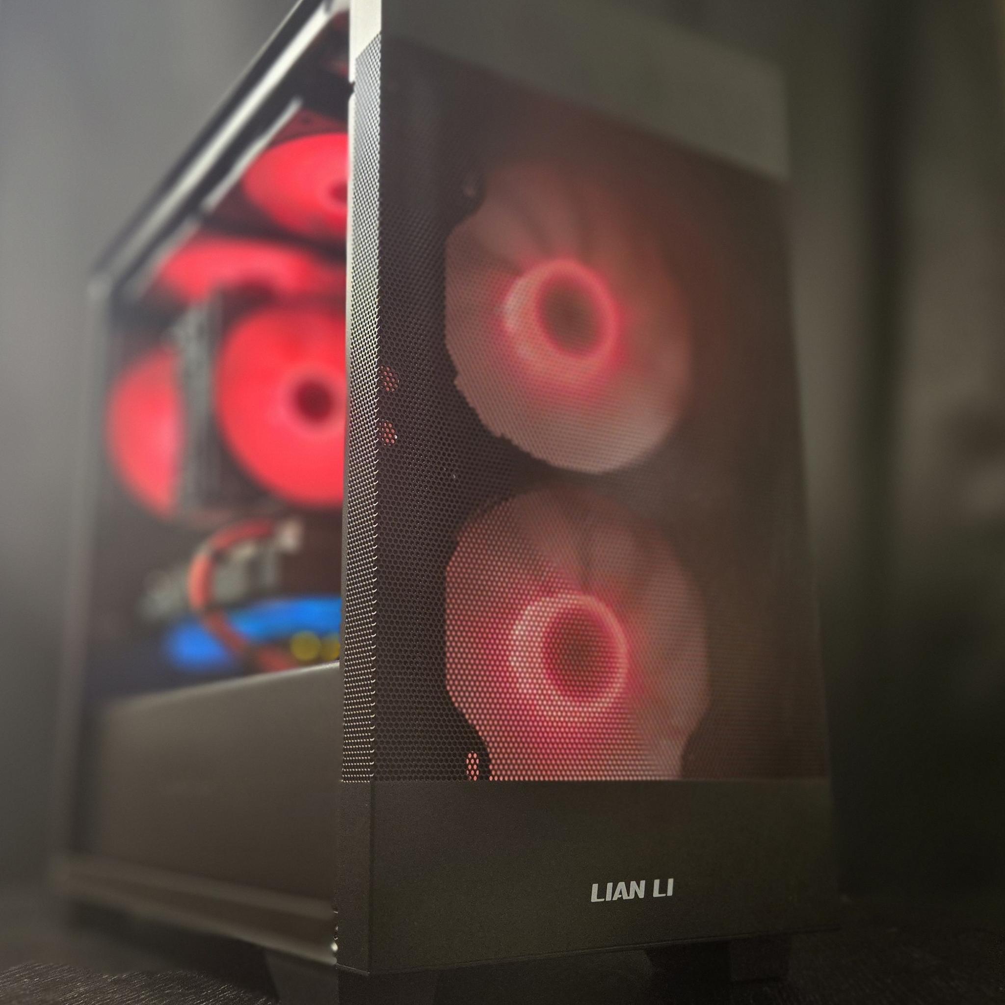 RX 6600 XT | Intel i5 11400 | 16gb DDR4 | 1tb Storage👏🏽