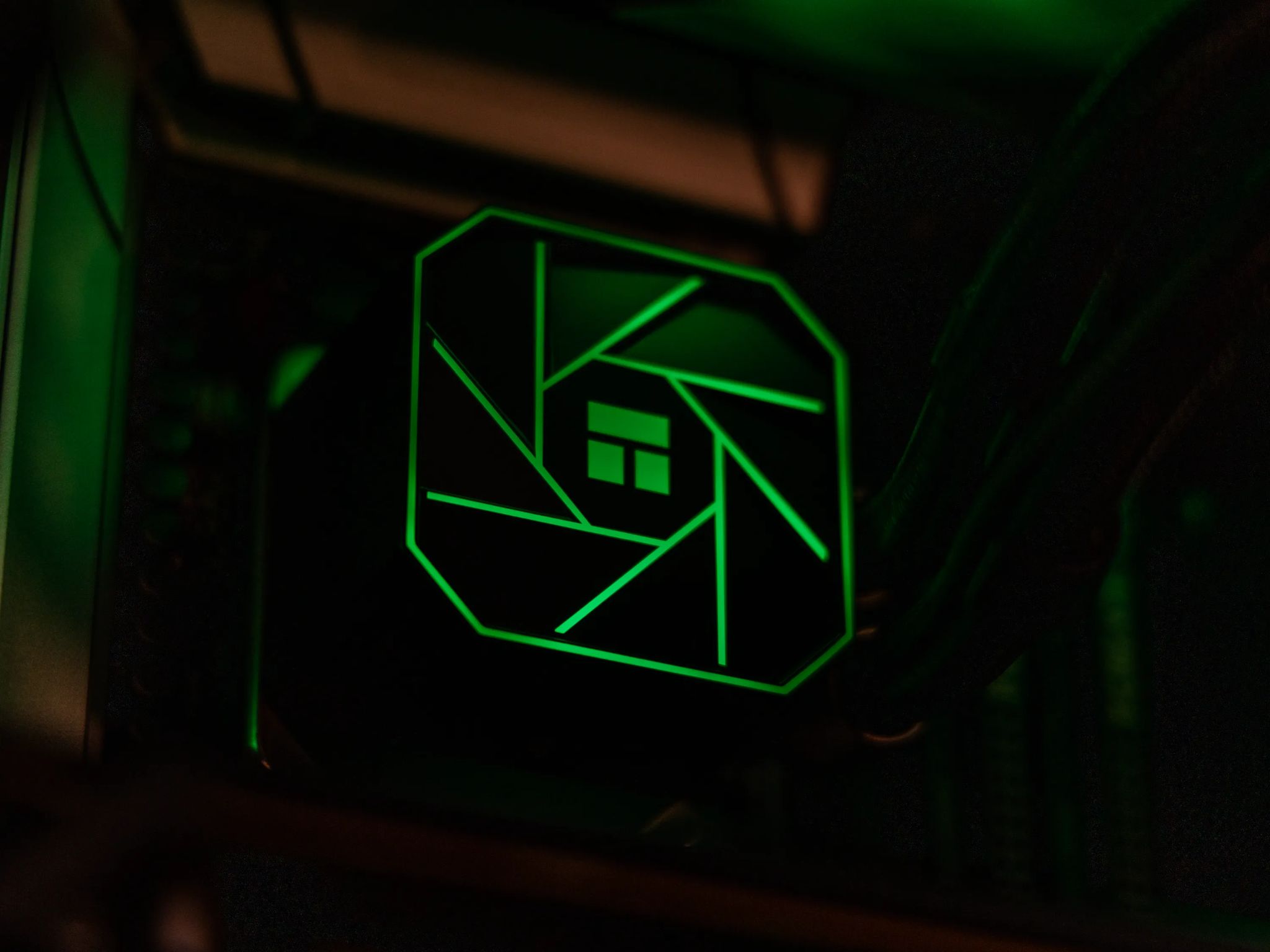 ☣️ Nova Sixx 2.0 ☣️ RX 9070XT / AMD R7 7700X / 2TB NVME / 32GB DDR5 RAM / 240 AIO / Windows 11 Pro