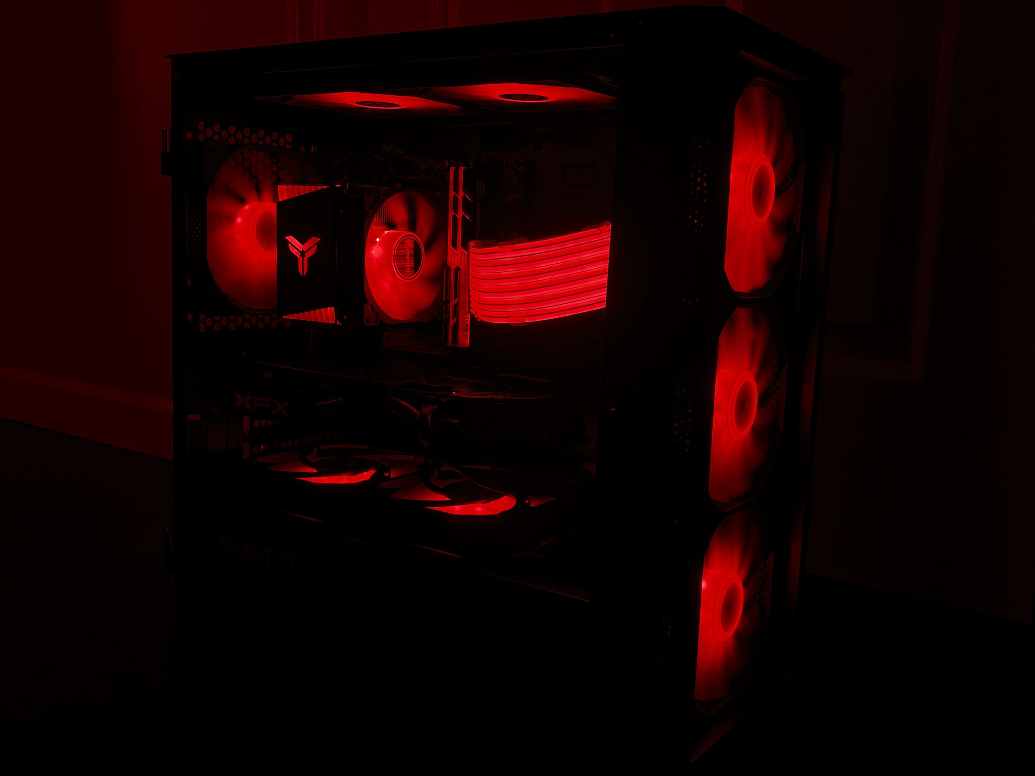 The RGBEAST 🔥 “Aesthetics Over Everything” -ZTT [RX 580 Budget Build]