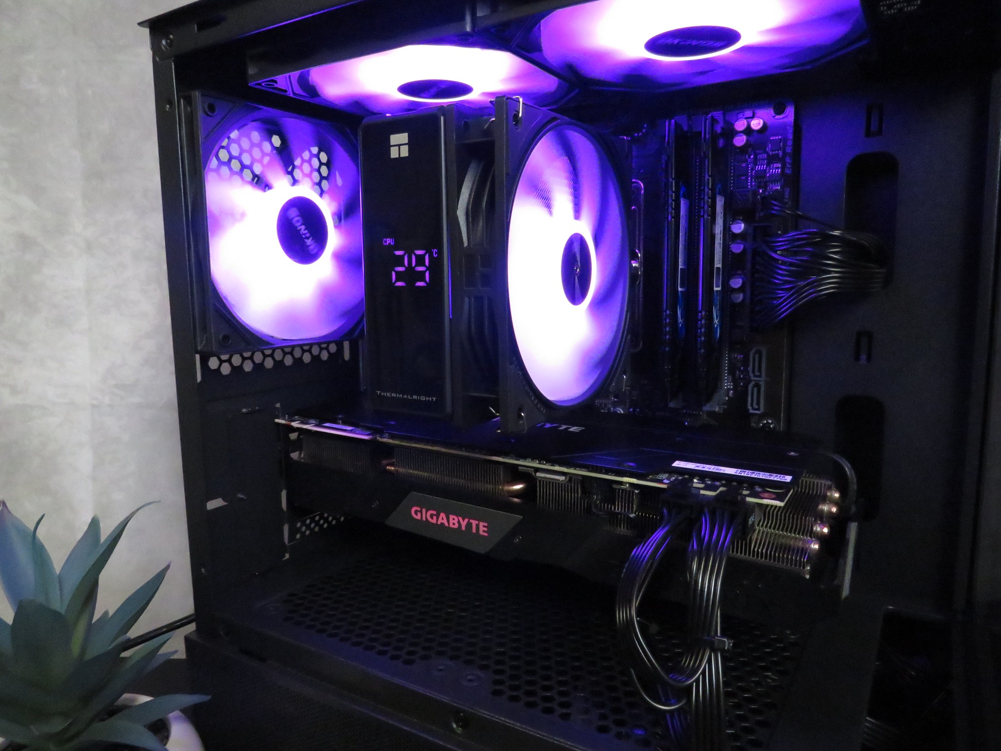 Price to Performance BEAST: Ryzen 5 5500 + RTX 2070 Super + 16 GB DDR4 + 1 TB NVME