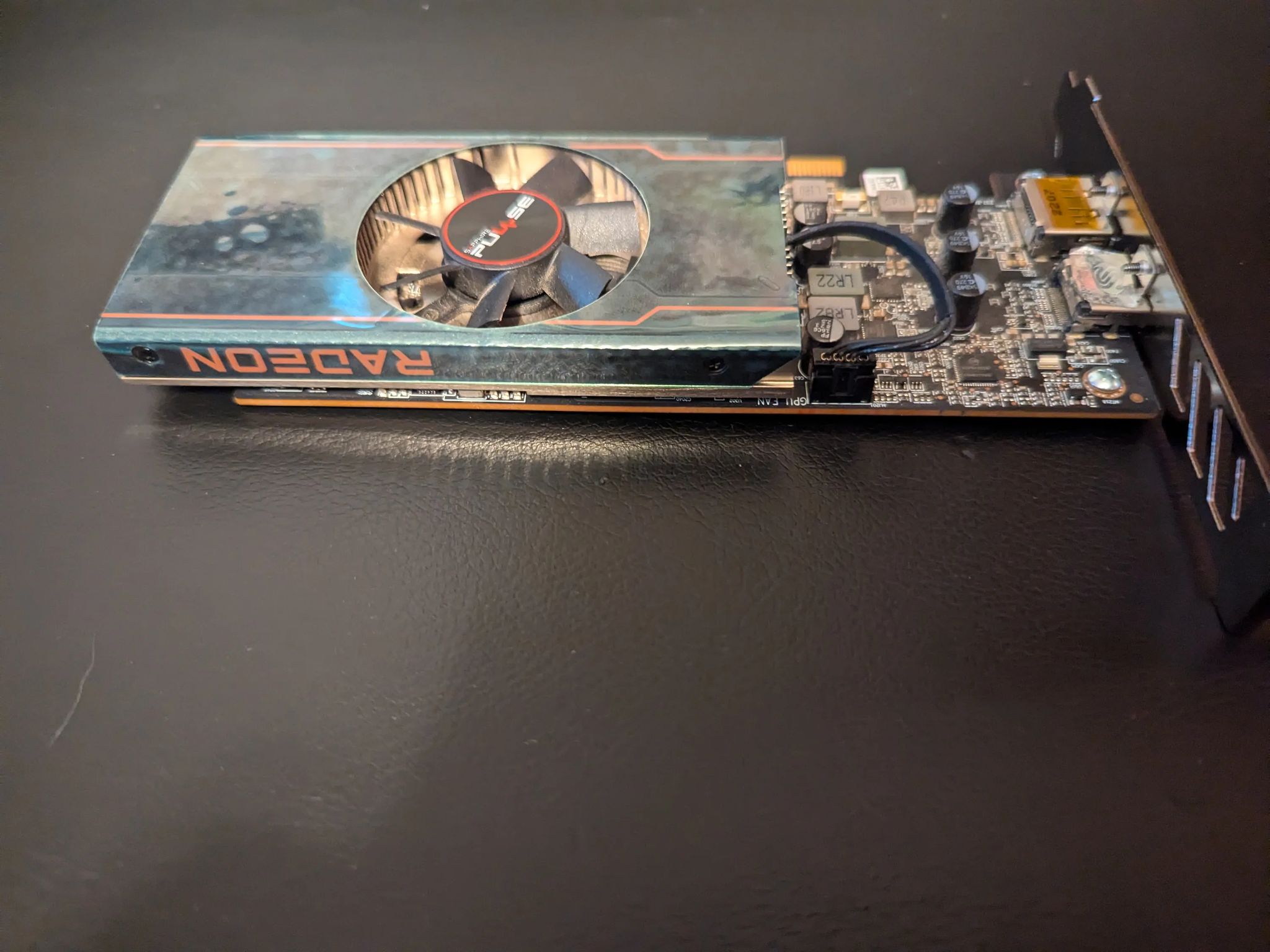 AMD RX 6400 low profile - 4gb