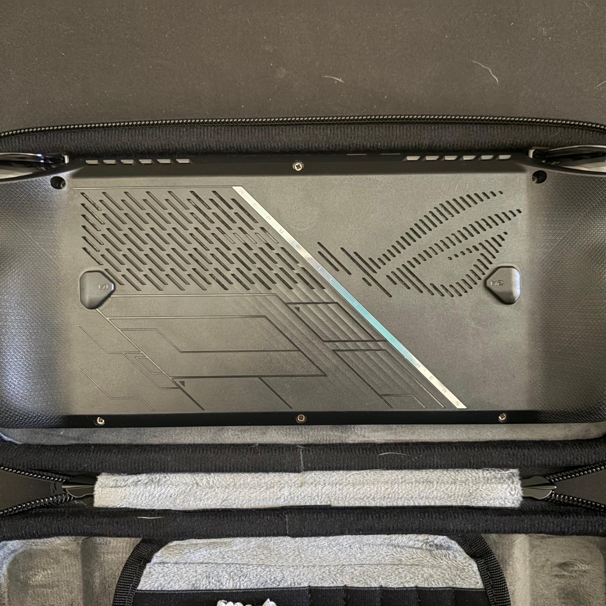 ROG Ally X / 2TB SSD + 1TB SD Card / 24GB DDR5 / Z1 Extreme / Includes case and dock!