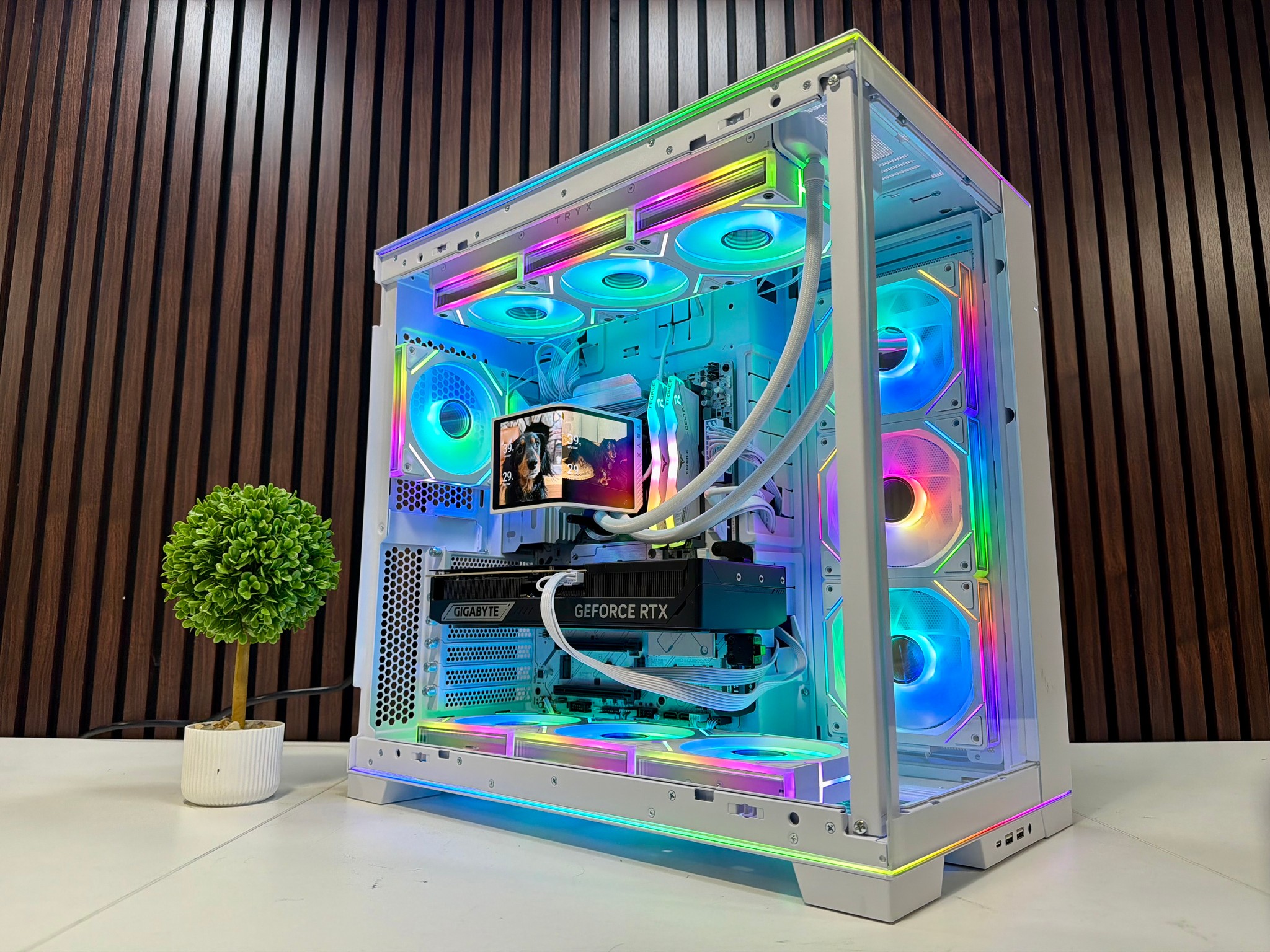 RTX 5070 TI | Ryzen 9800X3D | 64GB DDR5 | 2TB M.2 | 1000 Watt Gold PSU | Tryx LCD AIO