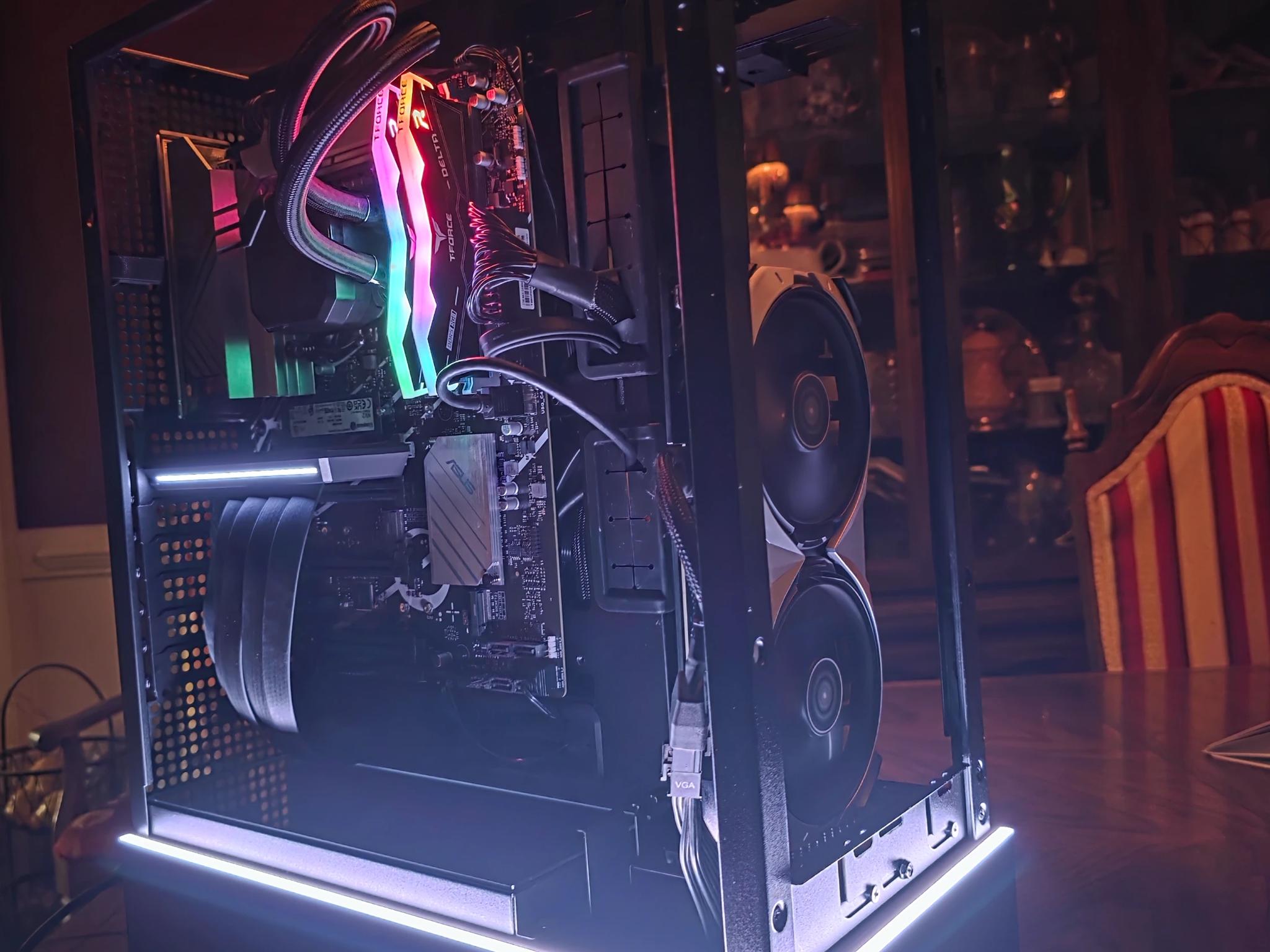 🌊 1440p Gaming Beast | I7-14700F | RTX 4070TI | 1TB SSD | 32GB RAM | WiFi 7 & Bluetooth ⛈️