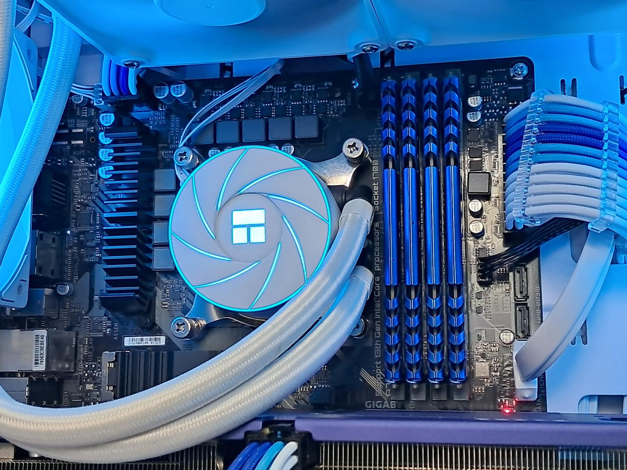 True Blue 1440p Gamer! Arc B580 | Core i5-14600K | 32GB DDR4 | 1TB NVMe SSD