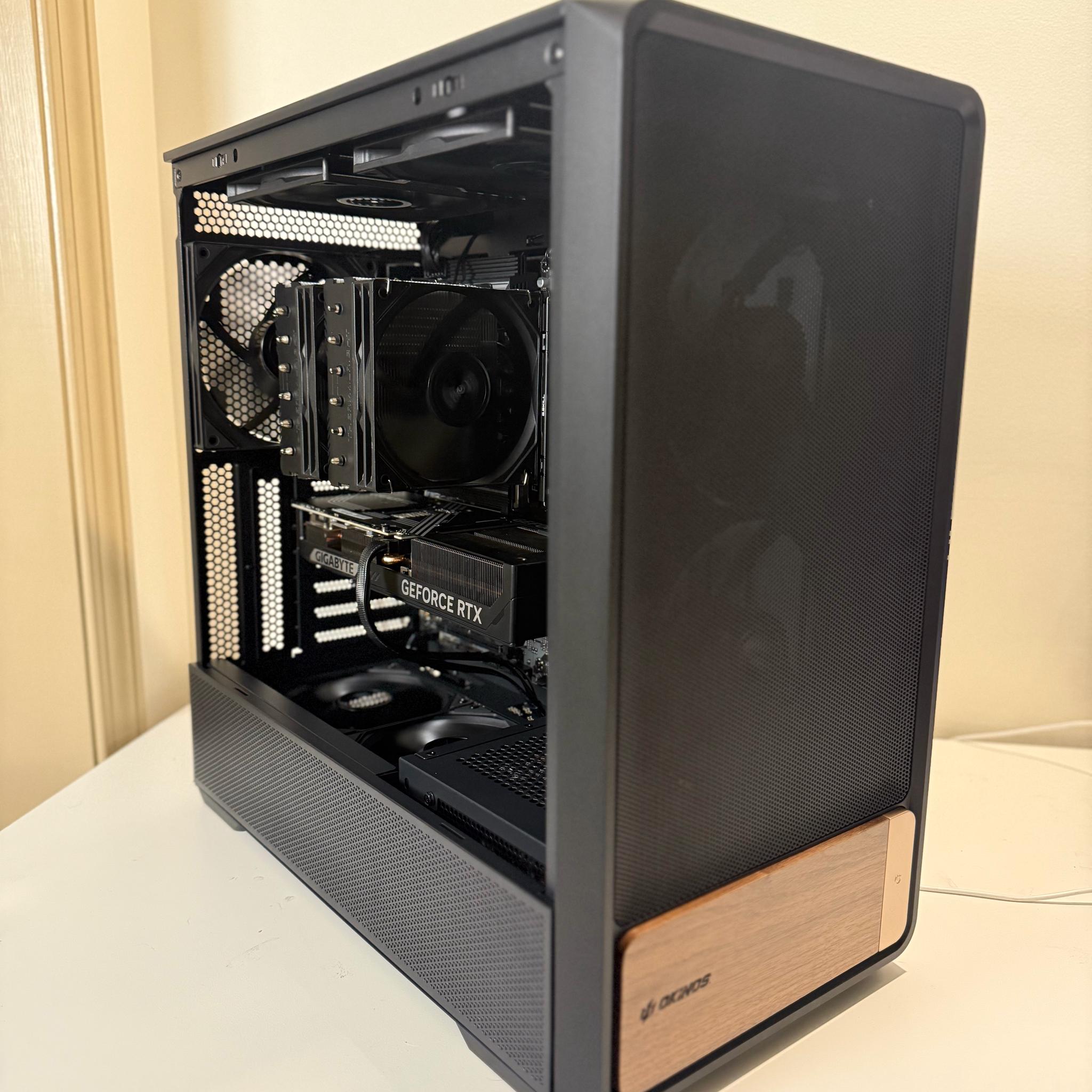 RTX 5070 | Ryzen 7 9700X | 32gb DDR5 | 2tb NVME 🖤