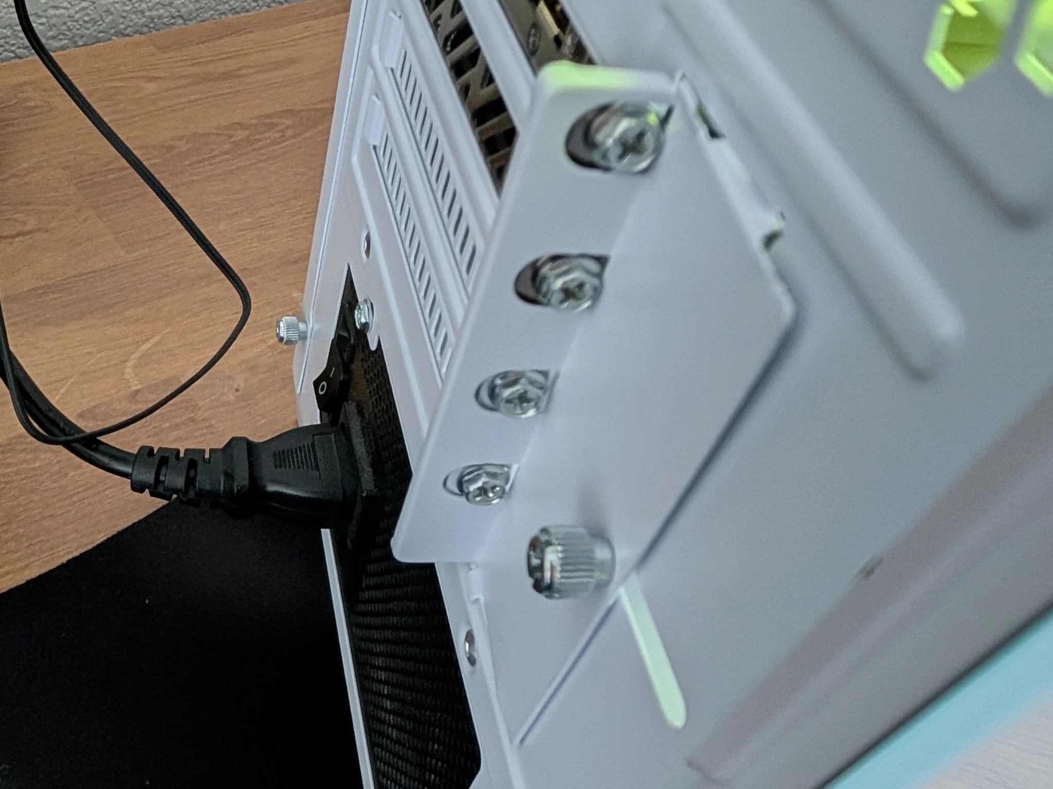 RTX 4060 TI 8 GB VRAM | Intel Core i5 12600KF | 32 GB DDR5 RAM | 1 TB NVMe | Wi-Fi | Gaming PC