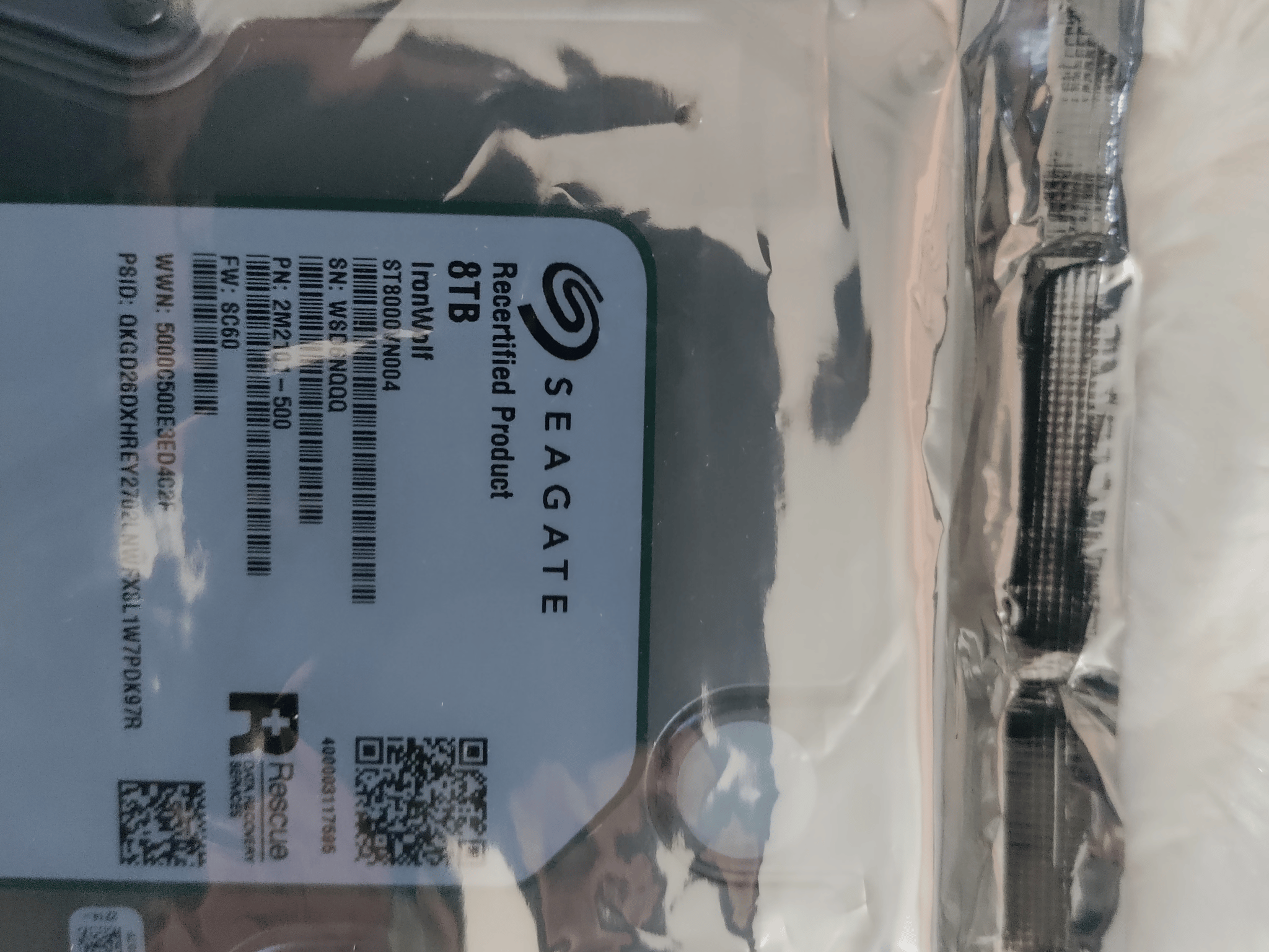 Seagate IronWolf 8TB harddrive HDD! Sealed with full warranty March 2025
